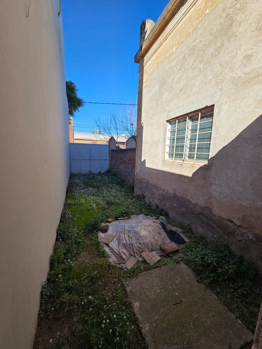 Casa Ideal Inversores a 50 Mts de plaza Villa Mitre - 13