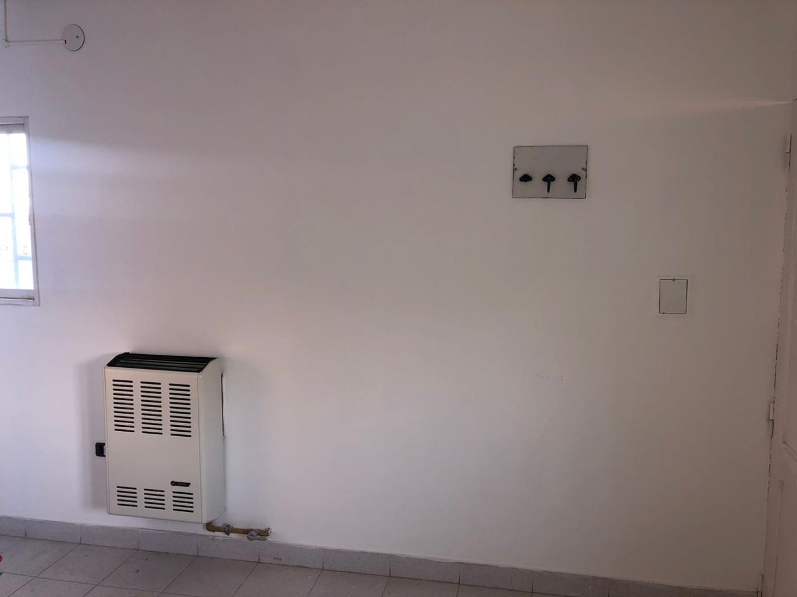 Casa 2 dormitorios + departamento 1 dormitorio - 24