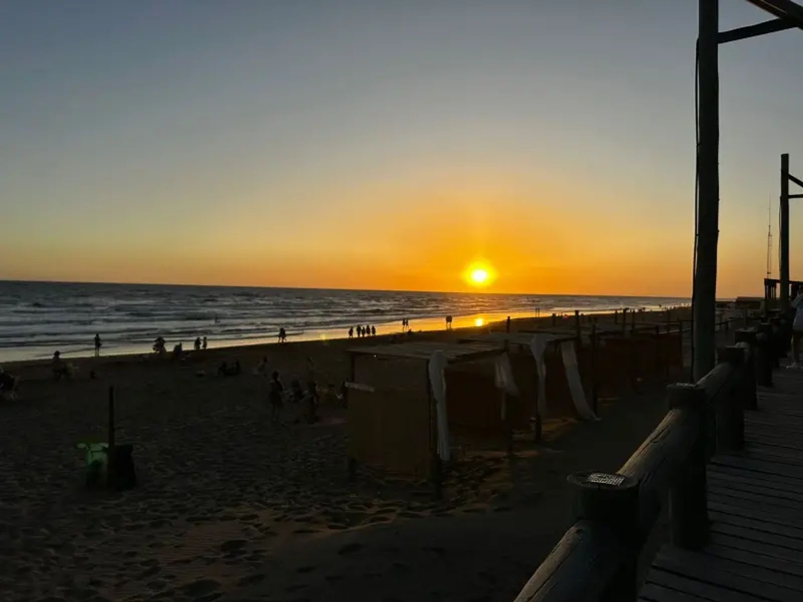 Departamento En Alquiler Monte Hermoso 2 Dorm Pileta Climatizada Y Cochera Ver Video — foto 2