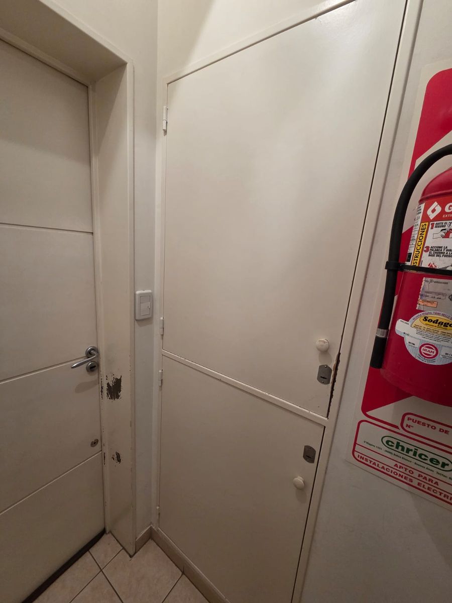 Departamento 1 dormitorio c/balcon y baulera — foto 12