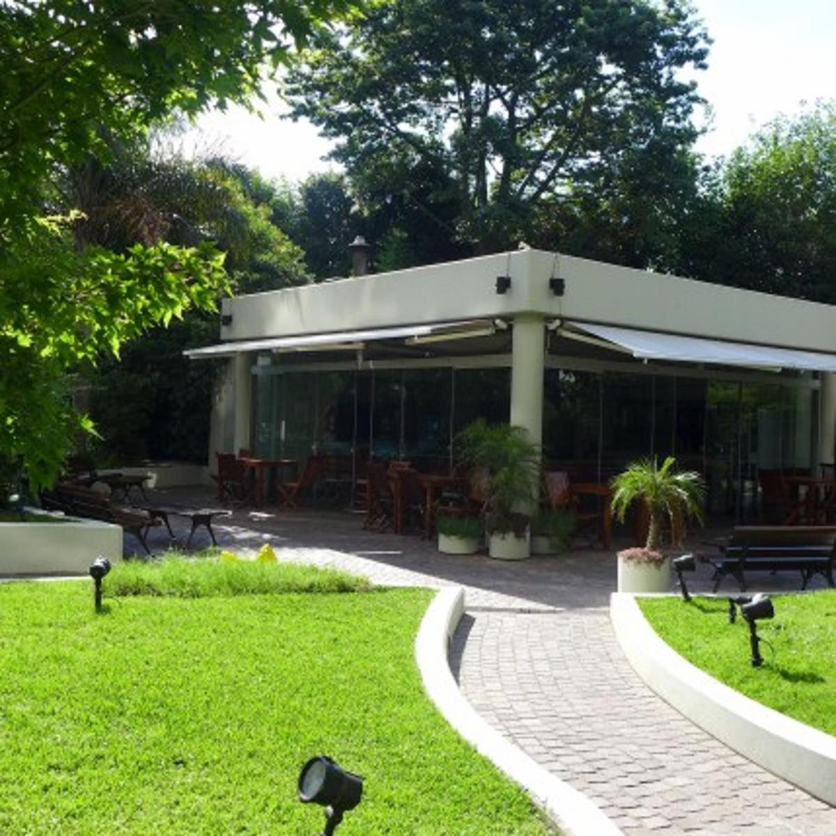 EXCELENTE DEPT 4 AMB, COCHERA Y DOS BAULERAS QUARTIER SINCLAIR TORRE GOLF PISO ALTO VISTA AL RIO U$S630.000 — foto 7