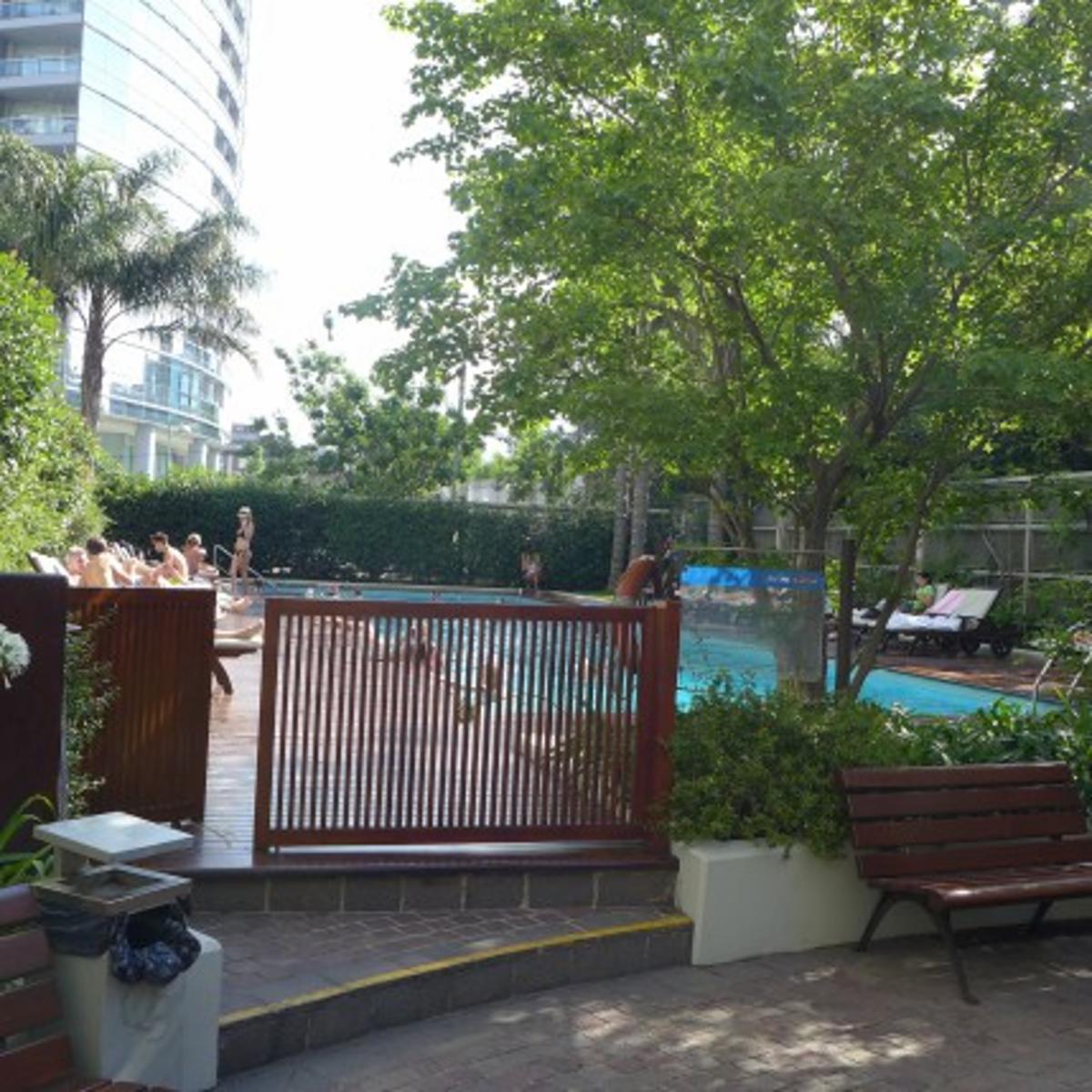 EXCELENTE DEPT 4 AMB, COCHERA Y DOS BAULERAS QUARTIER SINCLAIR TORRE GOLF PISO ALTO VISTA AL RIO U$S630.000 — foto 8