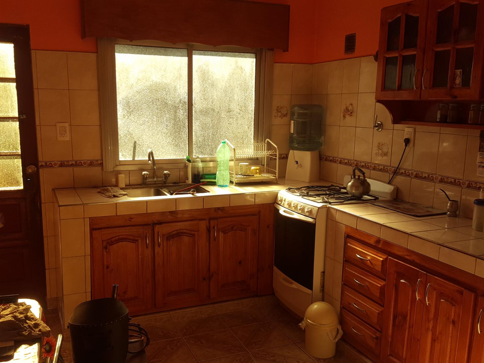 LONGCHAMPS - Casa Con Galpón Apta Crédito — foto 13