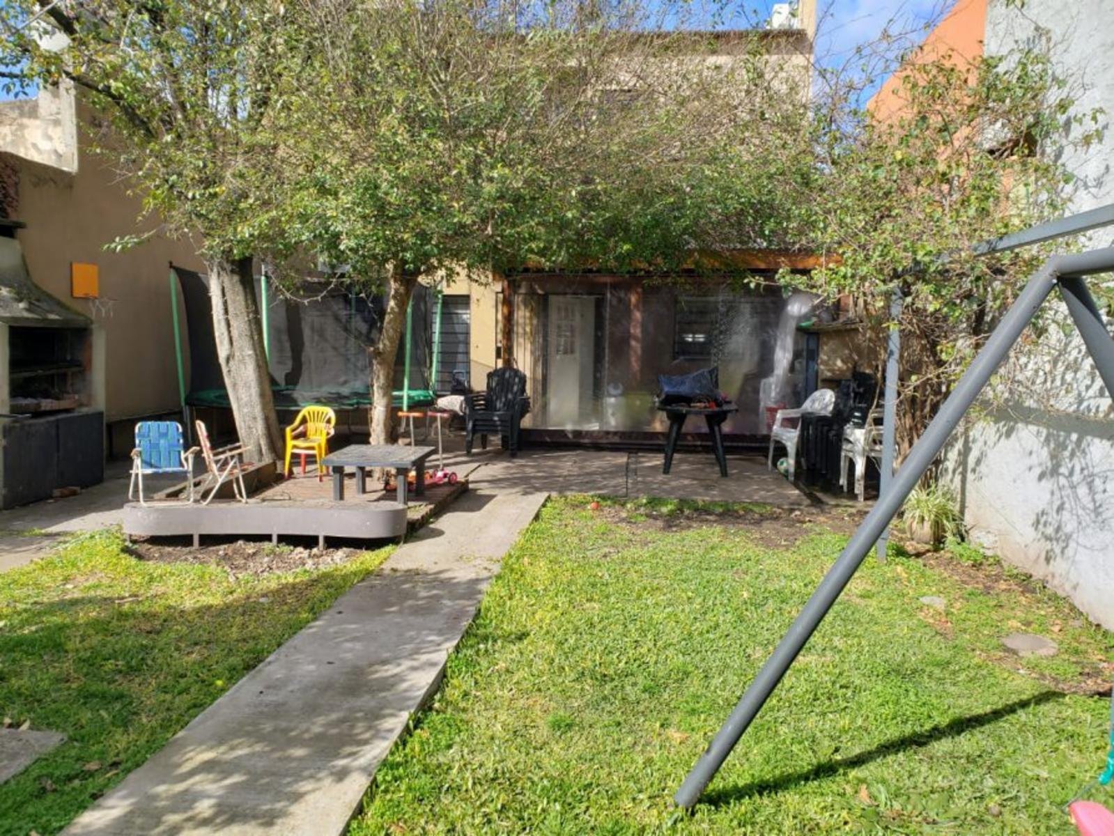 BURZACO - Importante Casa En Venta — foto 11