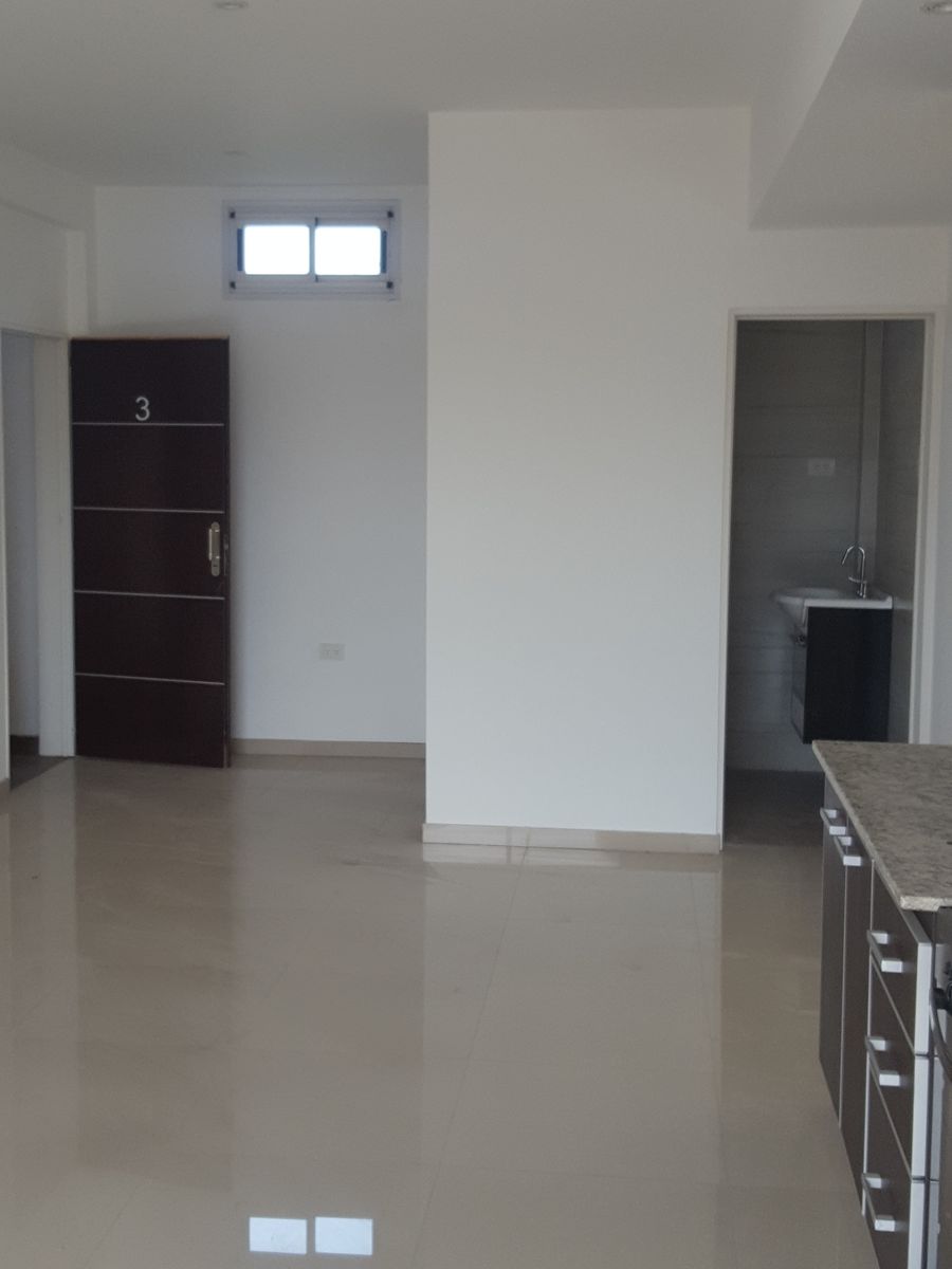 EXCELENTE DEPARTAMENTO EN LONGCHAMPS CENTRO - 8