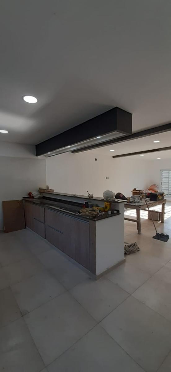EXCELENTE DUPLEX CON COCHERA - 10