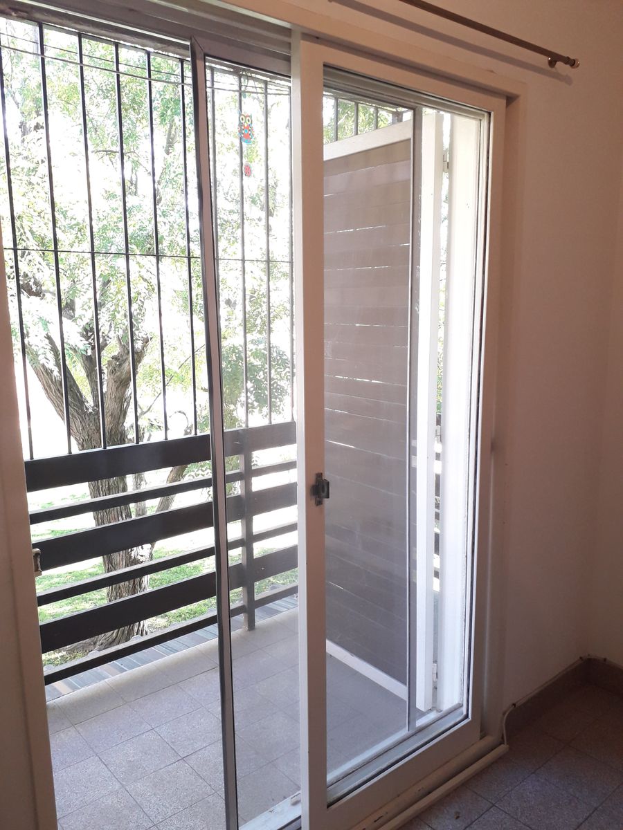 LONGCHAMPS - DEPARTAMENTO EN VENTA BARRIO MUNICIPAL TORRE 21