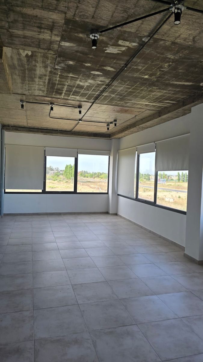 OFICINA EN ALQUILER EN CANNING - 2