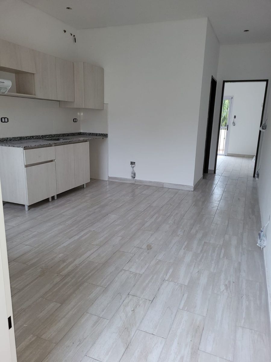 DEPARTAMENTO EN ALQUILER EN ADROGUE - 15