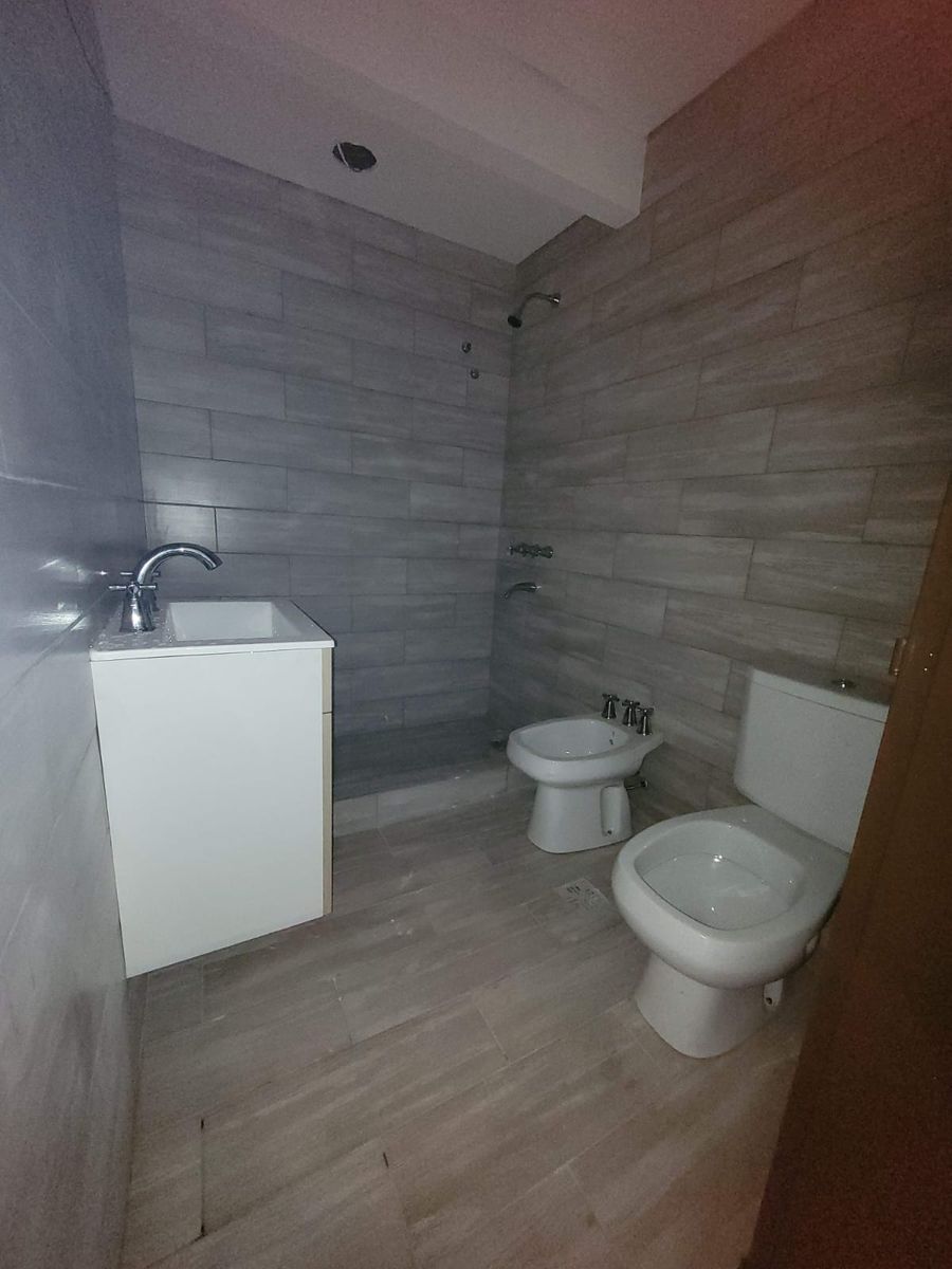 DEPARTAMENTO EN ALQUILER EN ADROGUE - 18