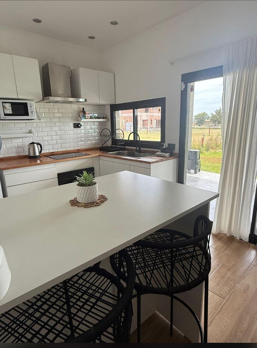 CASA EN VENTA EN LAS PERDICES