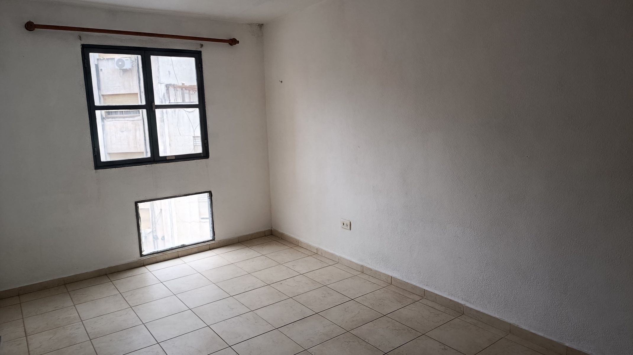 Dpto 1 Dorm. | Av. Irigoyen 165 - 9