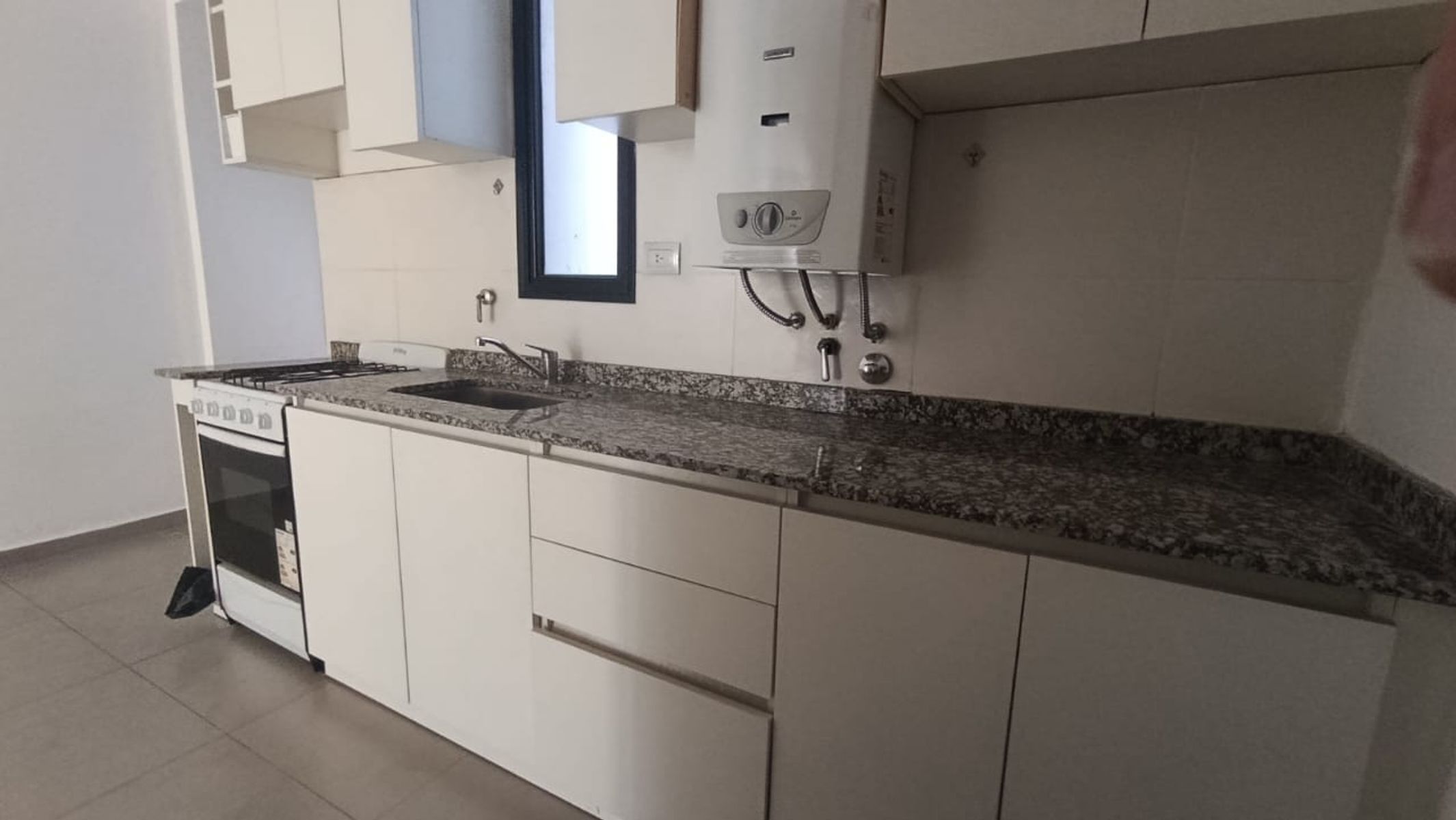 Alquiler 1 dormitorio con balcón | La Cañada y Av. Colón - 6