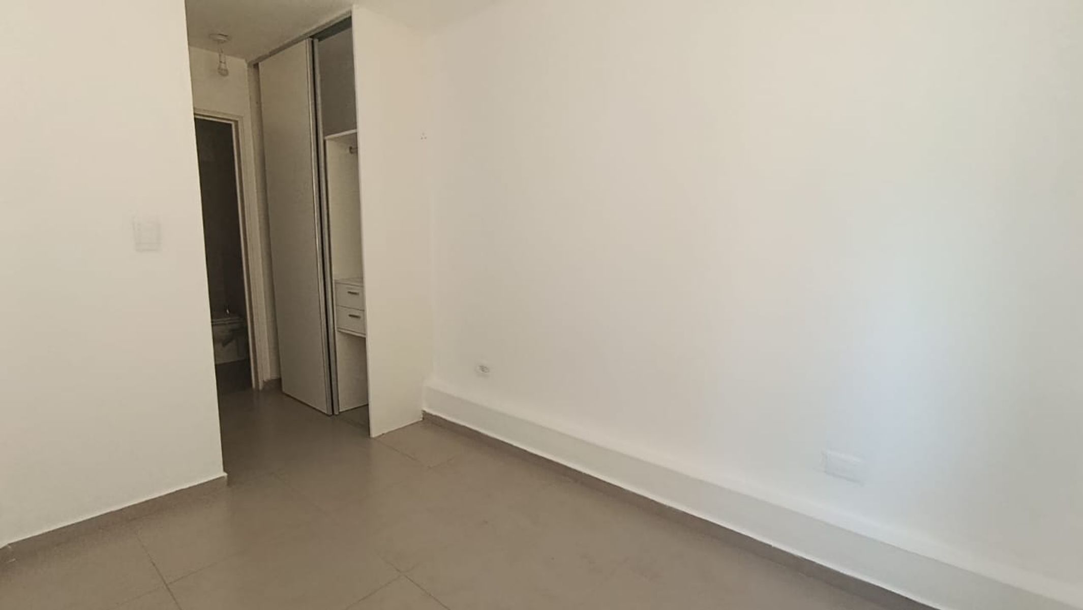Alquiler 1 dormitorio con balcón | La Cañada y Av. Colón - 9