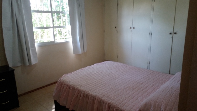 Oportunidad! Lote 760 mts. con Tres propiedades! Dos duplex y una casa, pileta! Excelente estado!! — foto 5