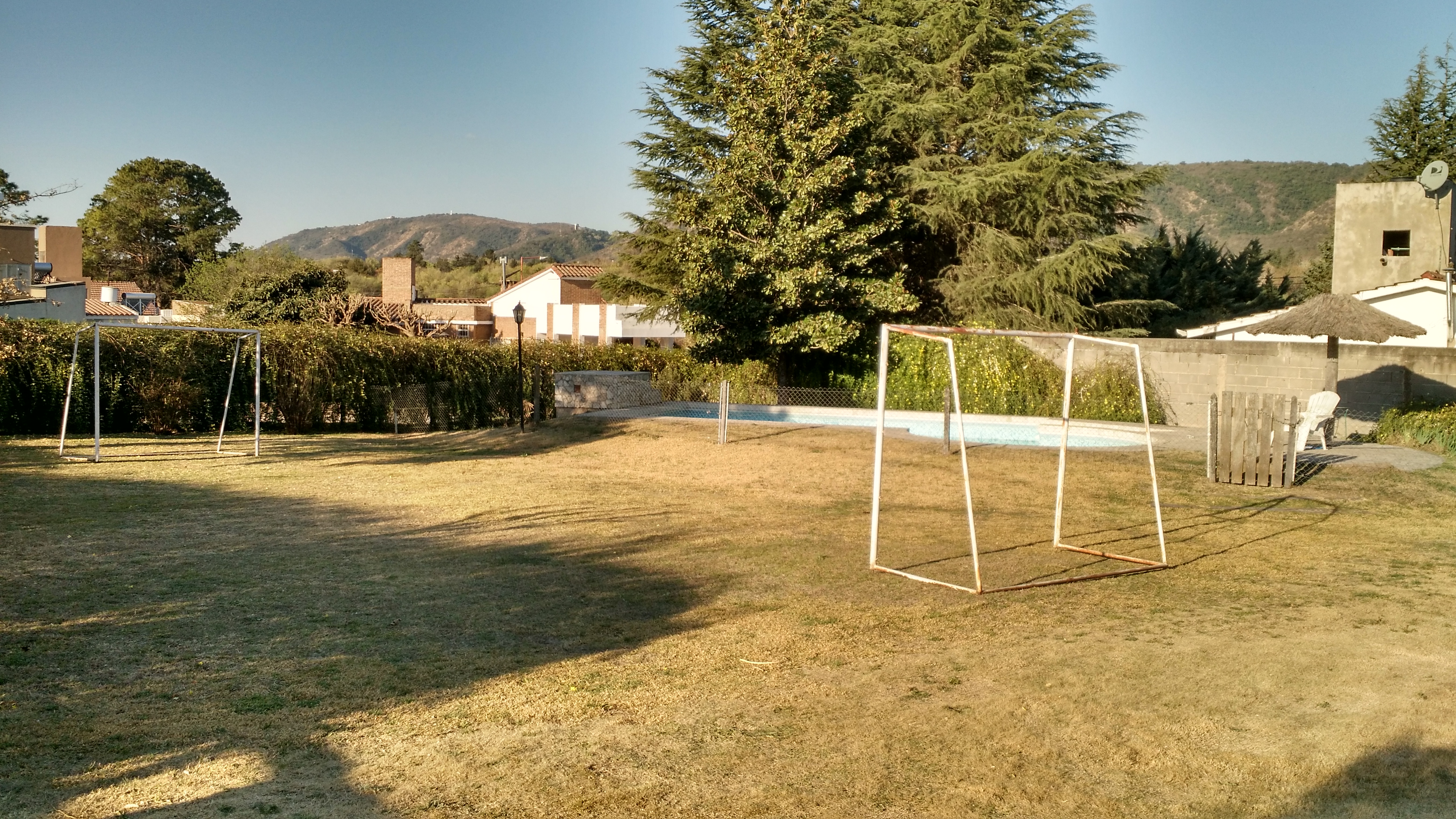 HERMOSA CASA EN BARRIO SOLARES DE ENSENADAS! A UNA CUADRA DEL RIO. LOTE. 1224 MTS. — foto 3