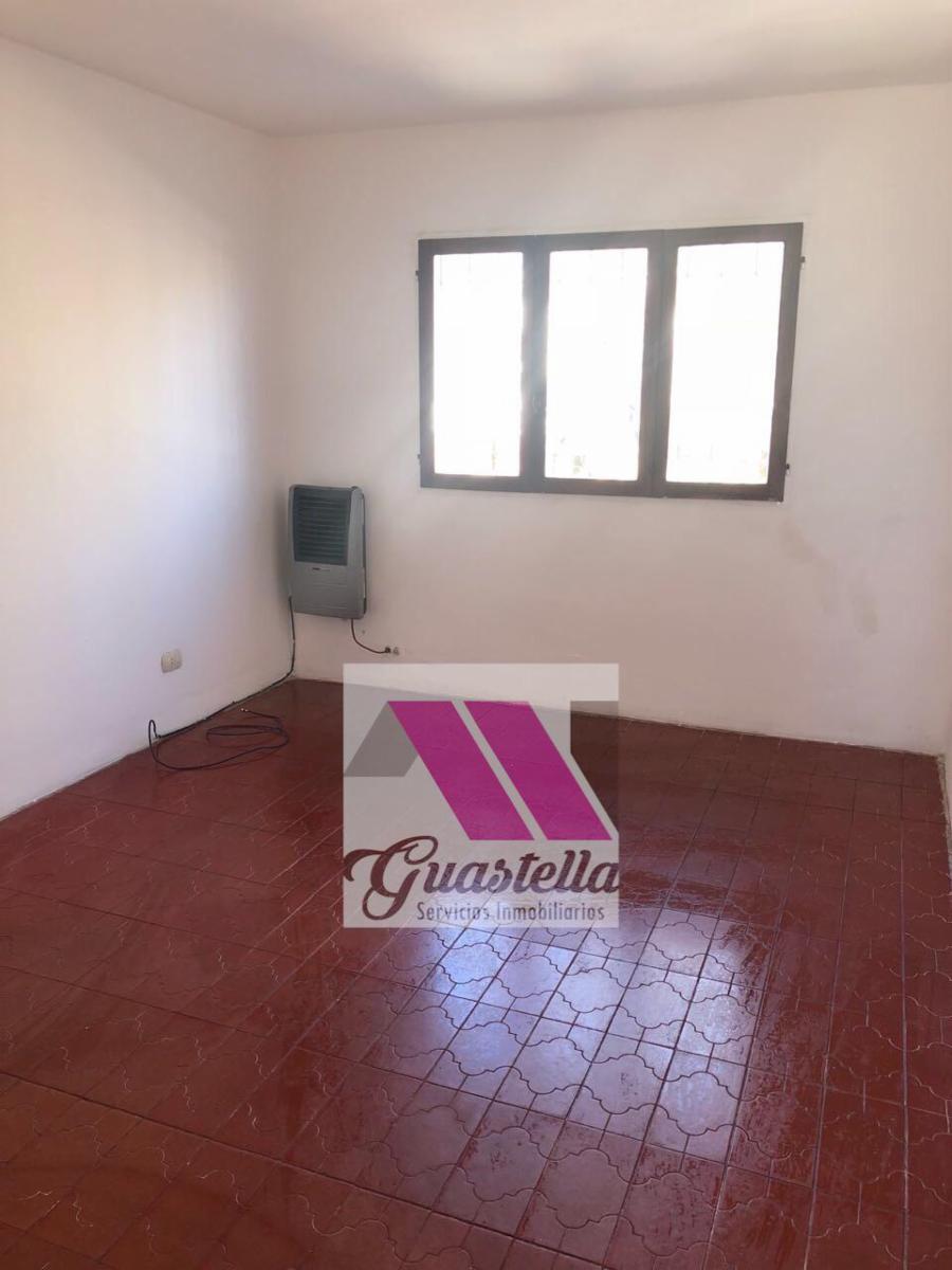 OPORTUNIDAD DEPARTAMENTO 2 DORMITORIOS CON BALCON A 4 CUADRAS DEL CENTRO — foto 5