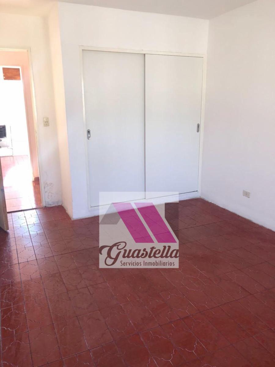 OPORTUNIDAD DEPARTAMENTO 2 DORMITORIOS CON BALCON A 4 CUADRAS DEL CENTRO — foto 6