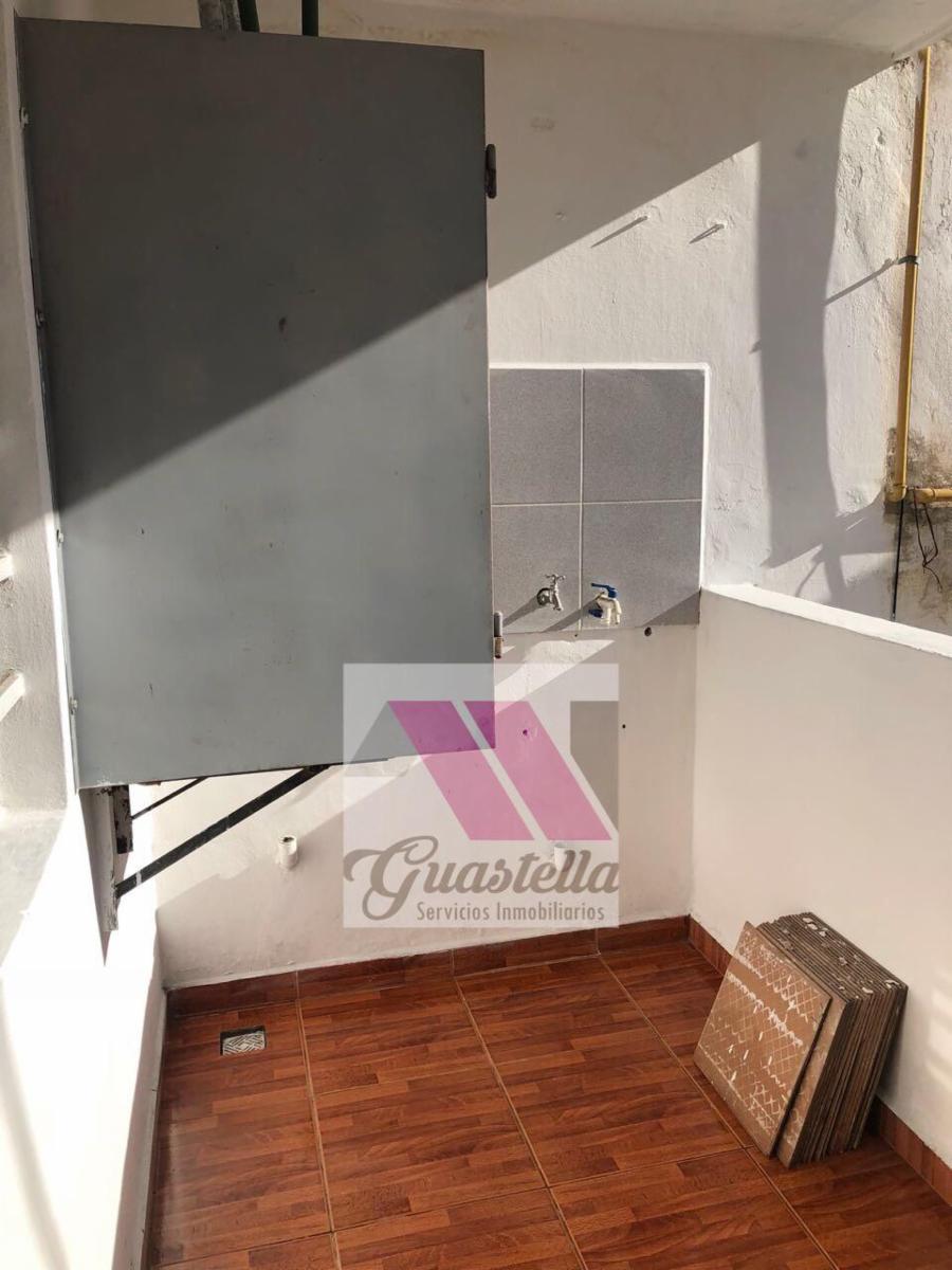 OPORTUNIDAD DEPARTAMENTO 2 DORMITORIOS CON BALCON A 4 CUADRAS DEL CENTRO — foto 8