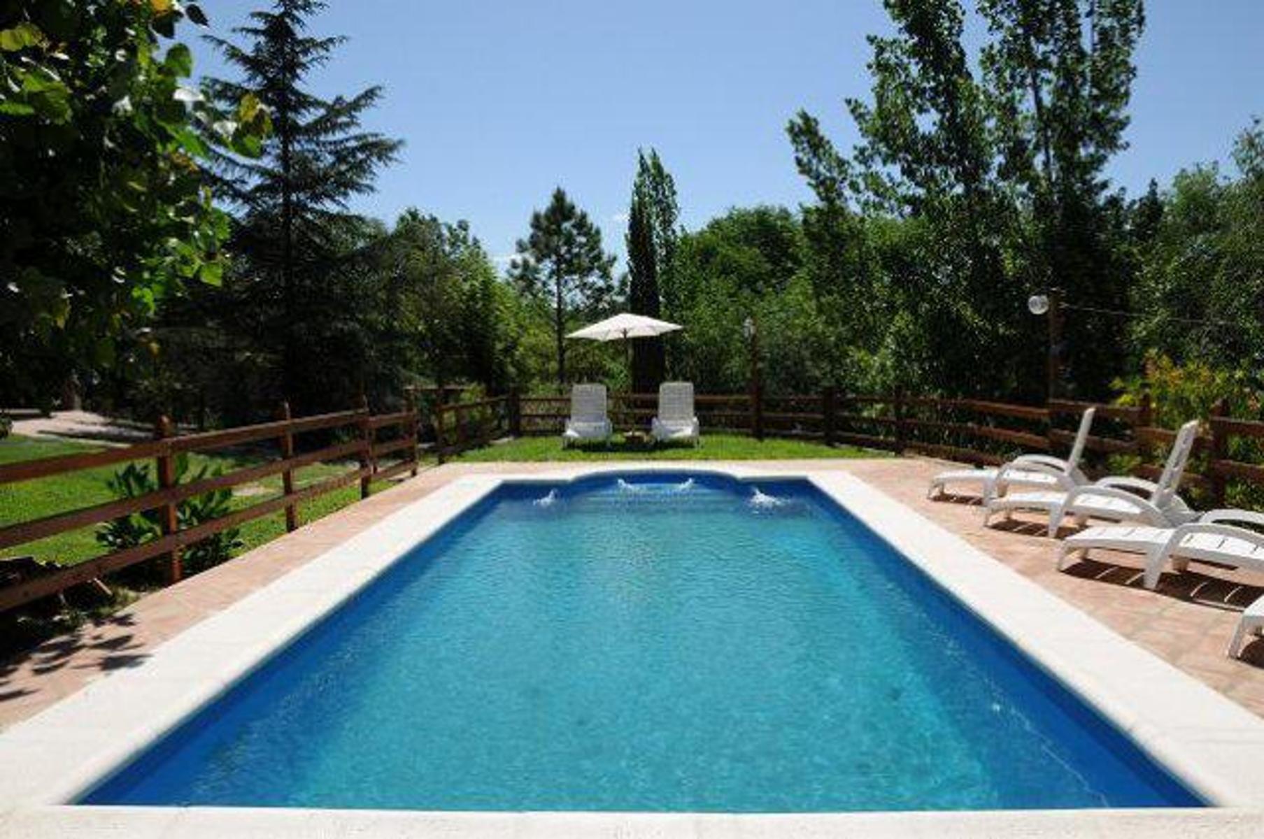 ESPECTACULAR COMPLEJO DE 5 DEPARTAMENTOS+ UNA CASA DE 3 DORMITORIOS! CON 59 MTS. DE COSTA AL RIO . SOL Y RIO!!! - 8