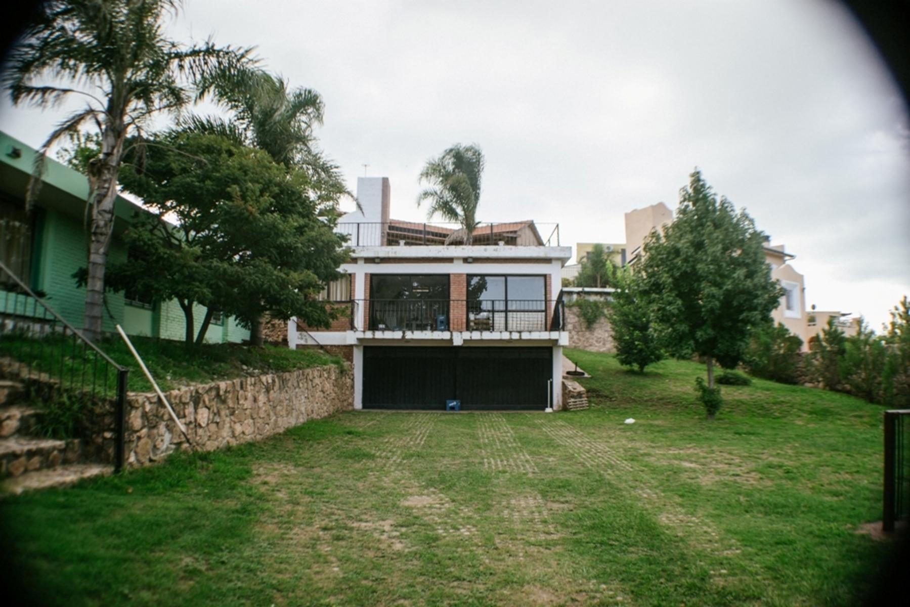 Importante propiedad en Villa del Lago!! — foto 11