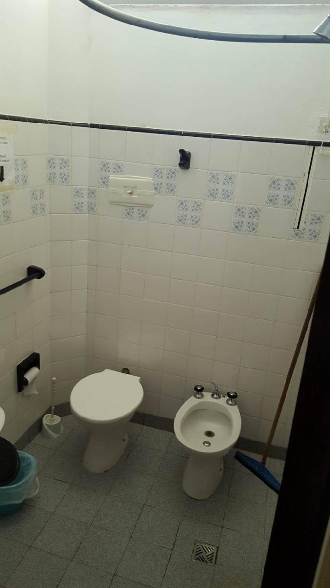 Excelente propiedad ubicada a metros del balneario mas importante de Carlos Paz — foto 13