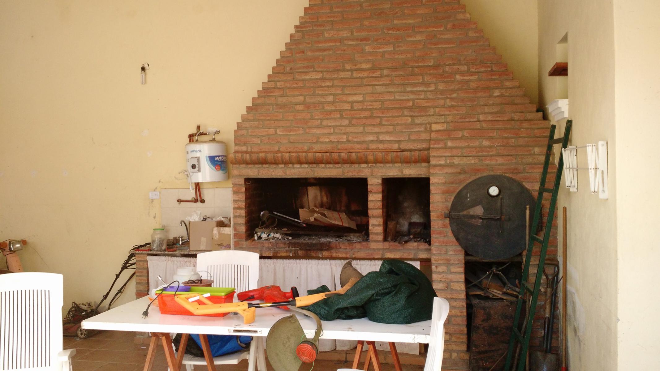 HERMOSA CASA EN SOL Y RIO! CON TRES DORMITORIOS, Y DEPTO INTERNO DE DOS DORMITORIOS. — foto 13