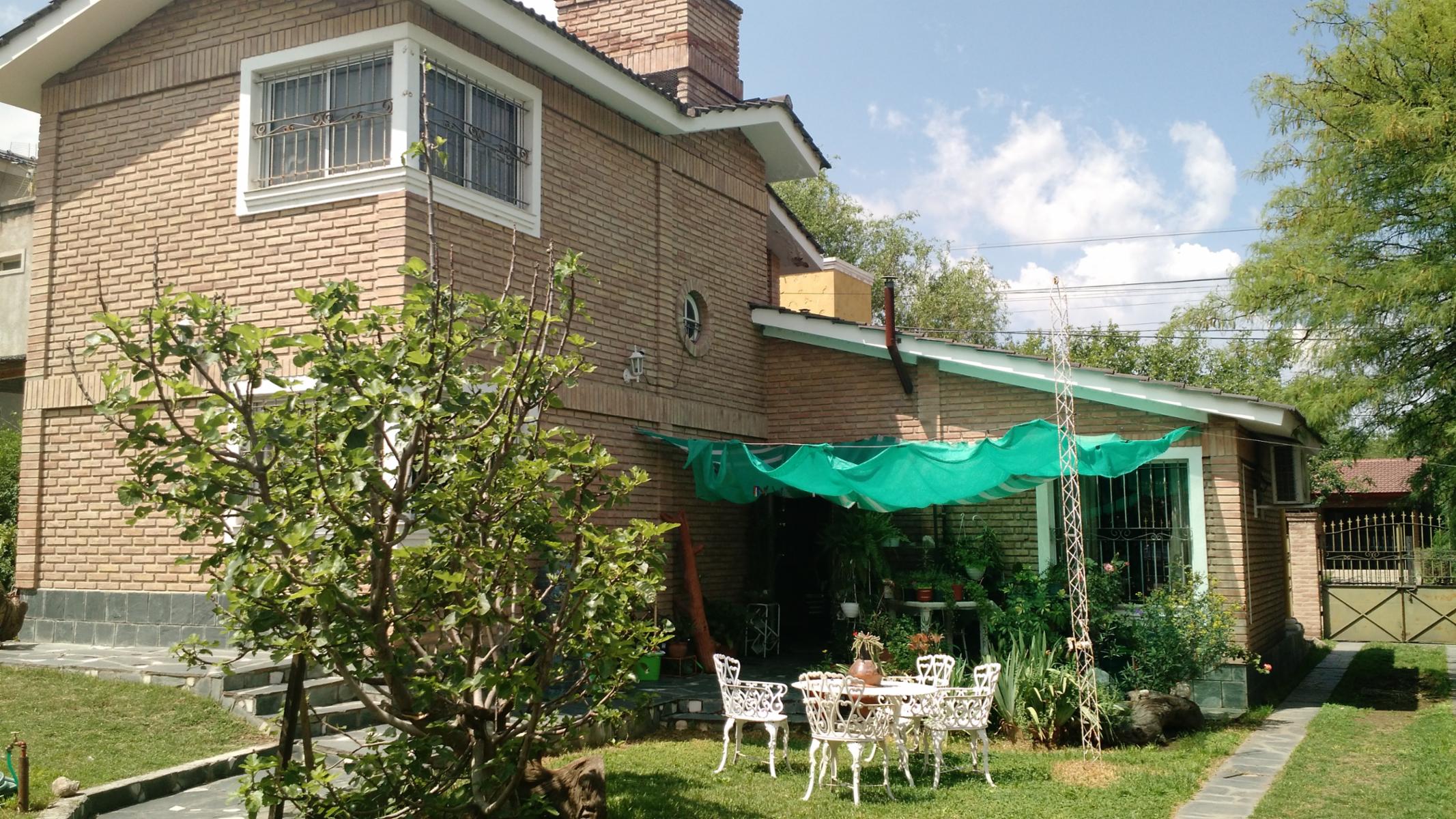 HERMOSA CASA EN SOL Y RIO! CON TRES DORMITORIOS, Y DEPTO INTERNO DE DOS DORMITORIOS. — foto 14