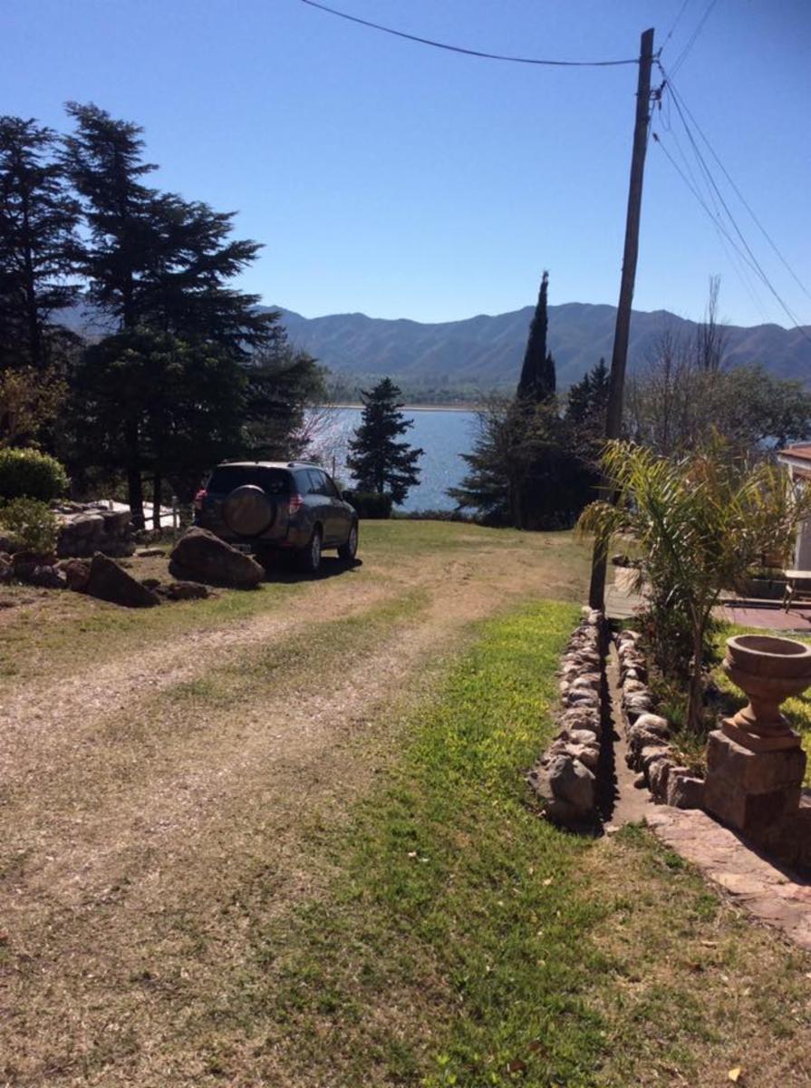 HERMOSA PROPIEDAD CON COSTA AL LAGO, EN COMPLEJO, BAJADA DE LANCHA PROPIA ESPACIOS VERDES IMPERDIBLE — foto 3