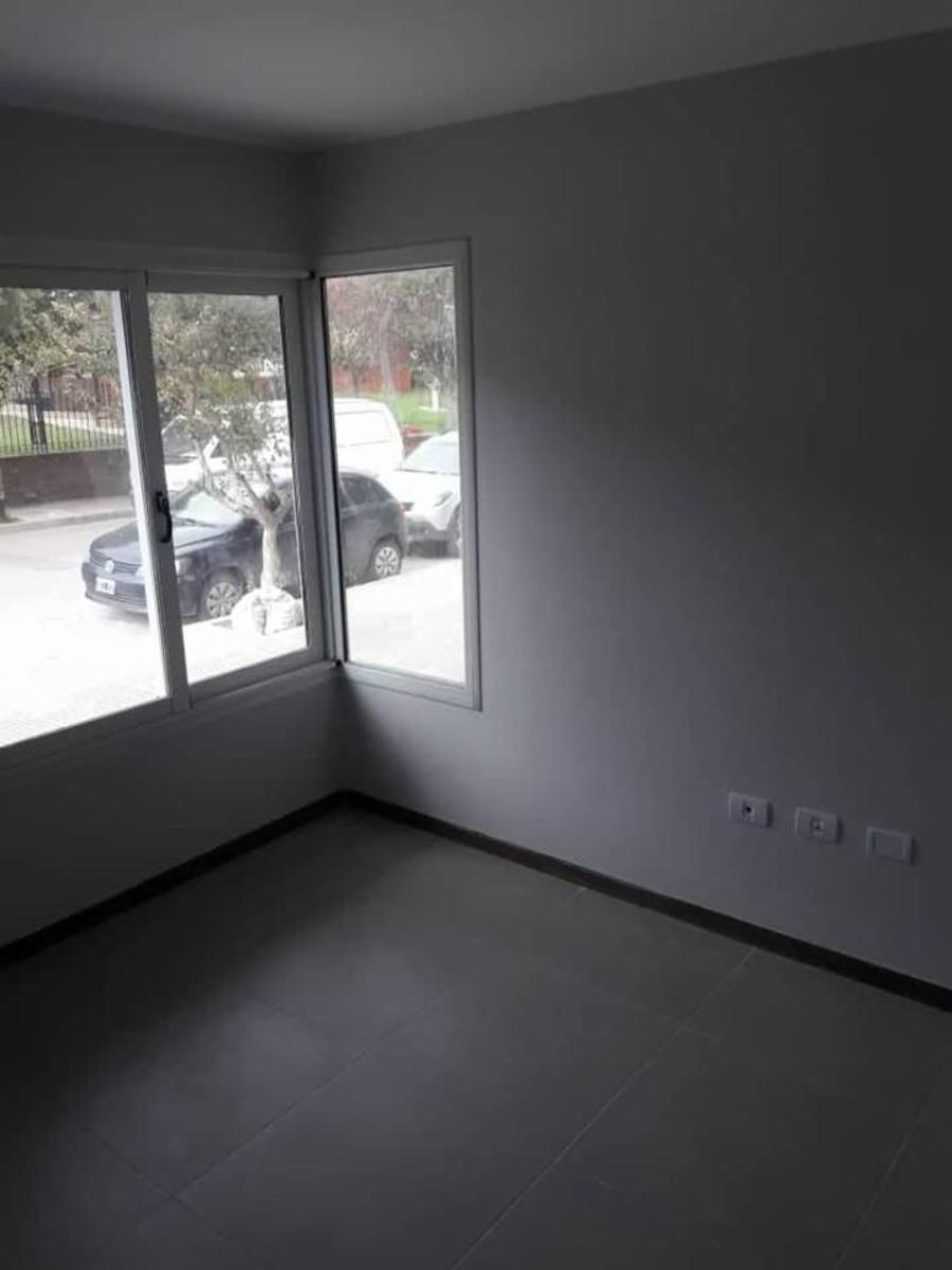 OPORTUNIDAD REVENTA DEPTO 1 DORMITORIO Y 1/2. BERENICE II — foto 2