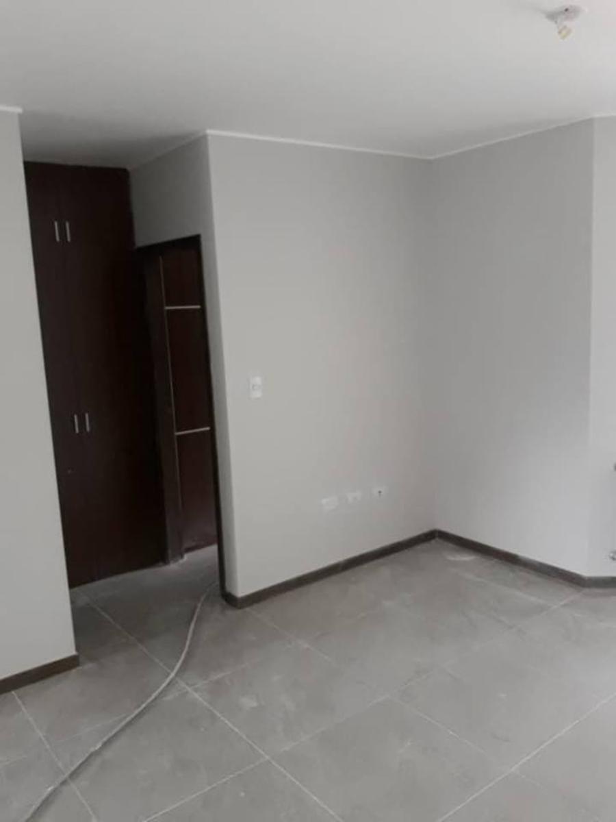 OPORTUNIDAD REVENTA DEPTO 1 DORMITORIO Y 1/2. BERENICE II — foto 6
