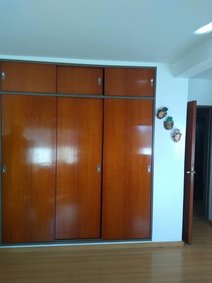 HERMOSA PROPIEDAD DE CATEGORIA CON VISTA PANORAMICA AL LAGO BARRIO LA CUESTA — foto 11