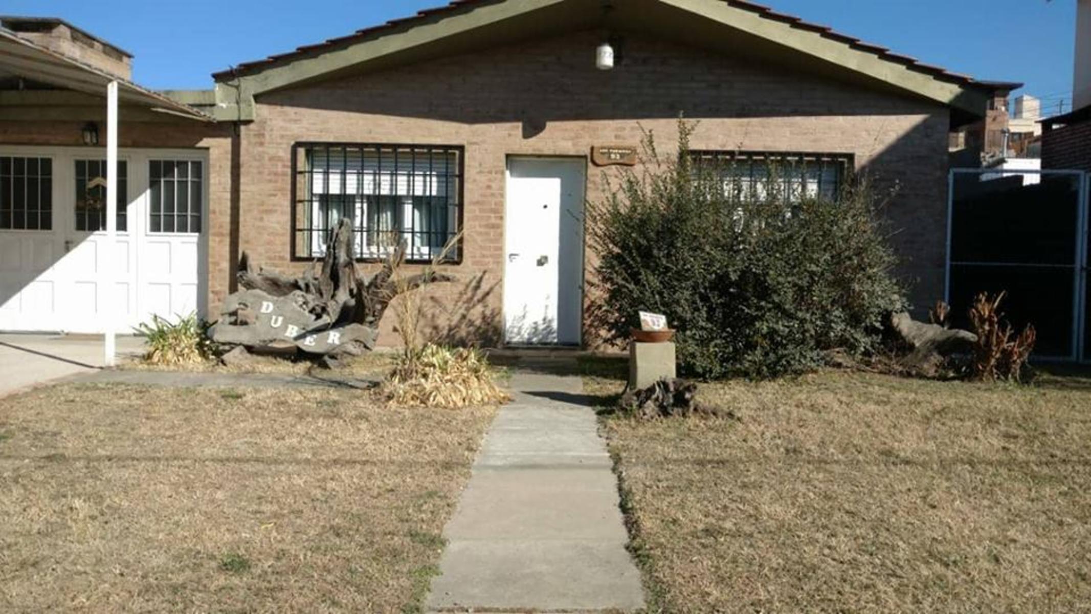 Casa en venta. Barrio La Quinta. Dos dormitorios. Carlos Paz