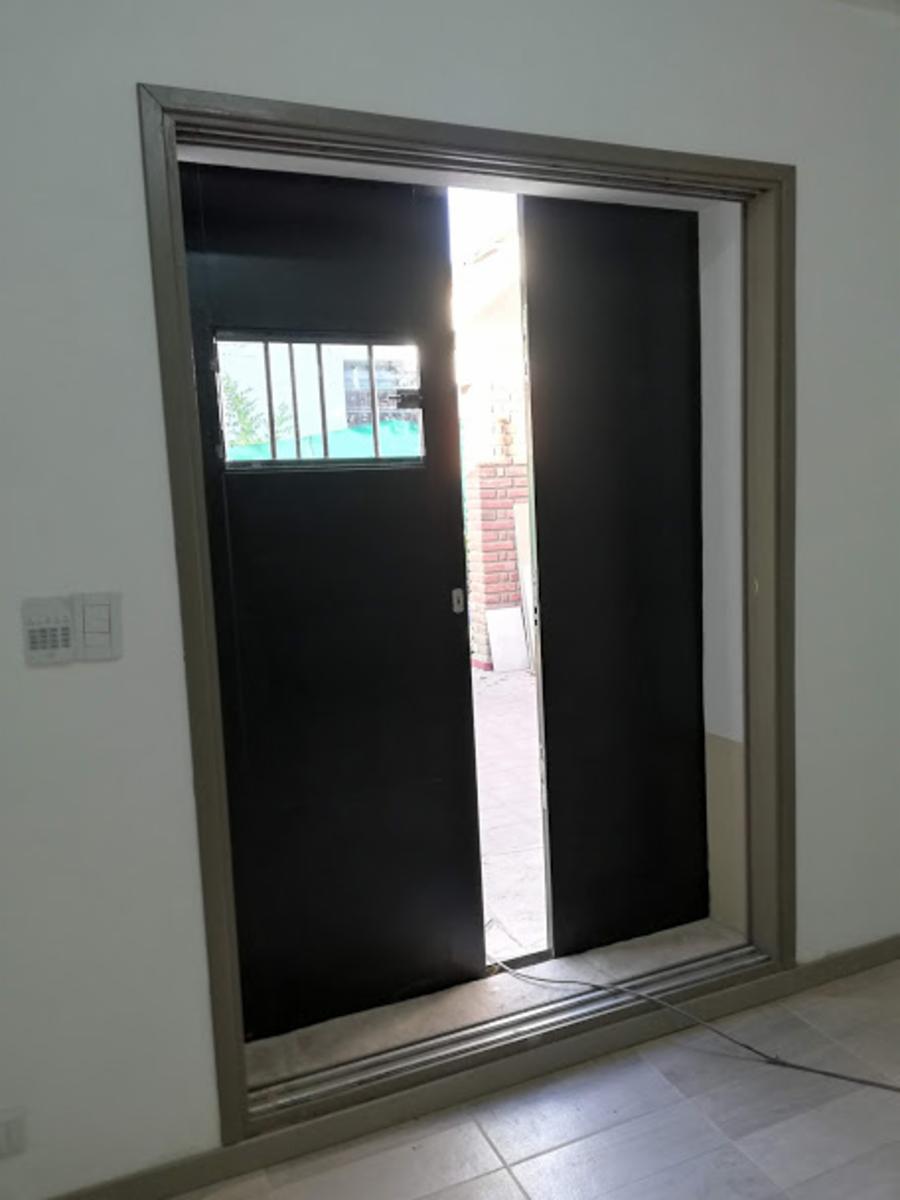 HERMOSA , AMPLIA Y CÓMODA PROPIEDAD EN VENTA EN UNO DE LOS MEJORES BARRIOS DE LA CIUDAD DE VILLA CARLOS PAZ — foto 2