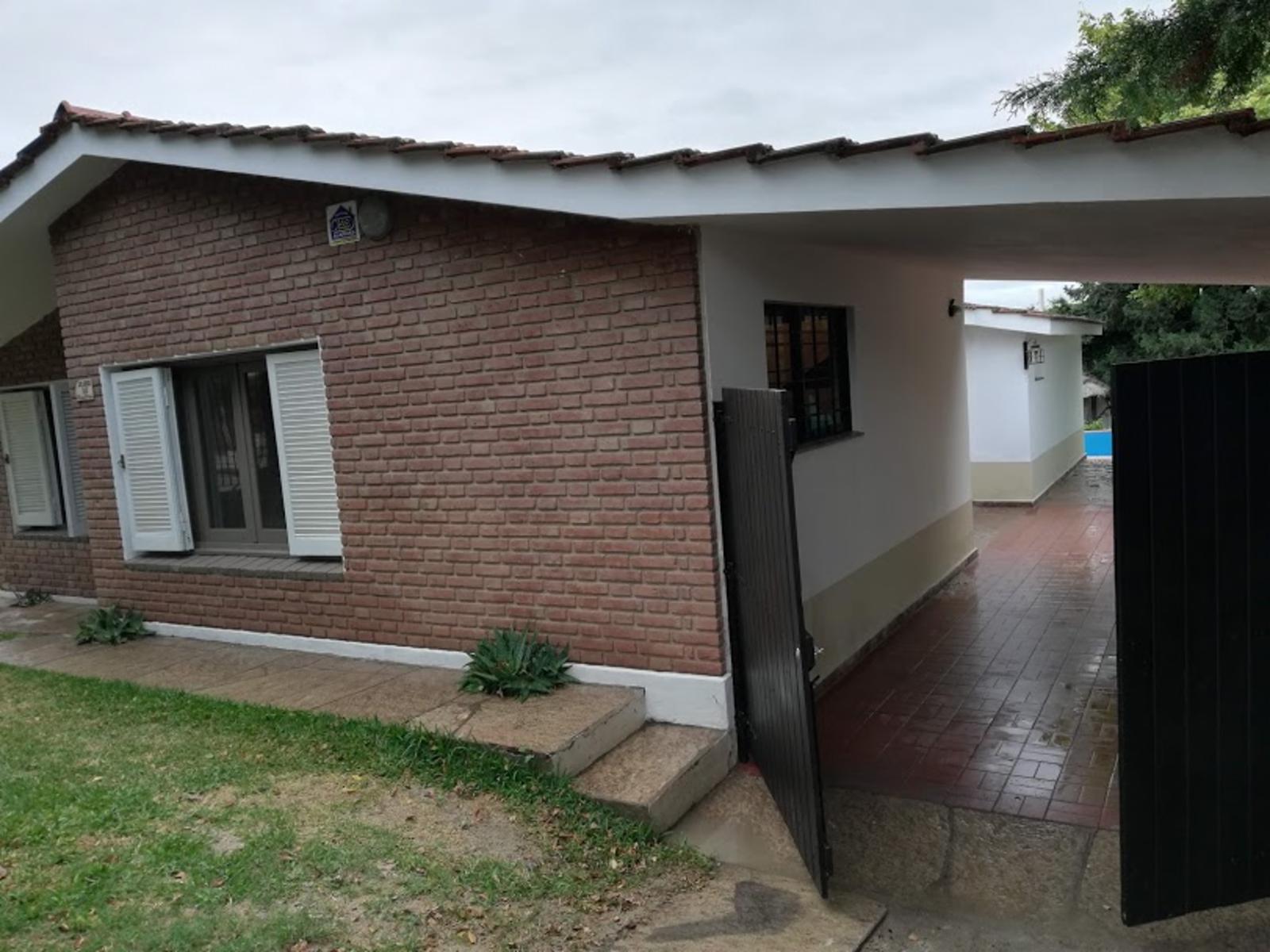 HERMOSA , AMPLIA Y CÓMODA PROPIEDAD EN VENTA EN UNO DE LOS MEJORES BARRIOS DE LA CIUDAD DE VILLA CARLOS PAZ — foto 5