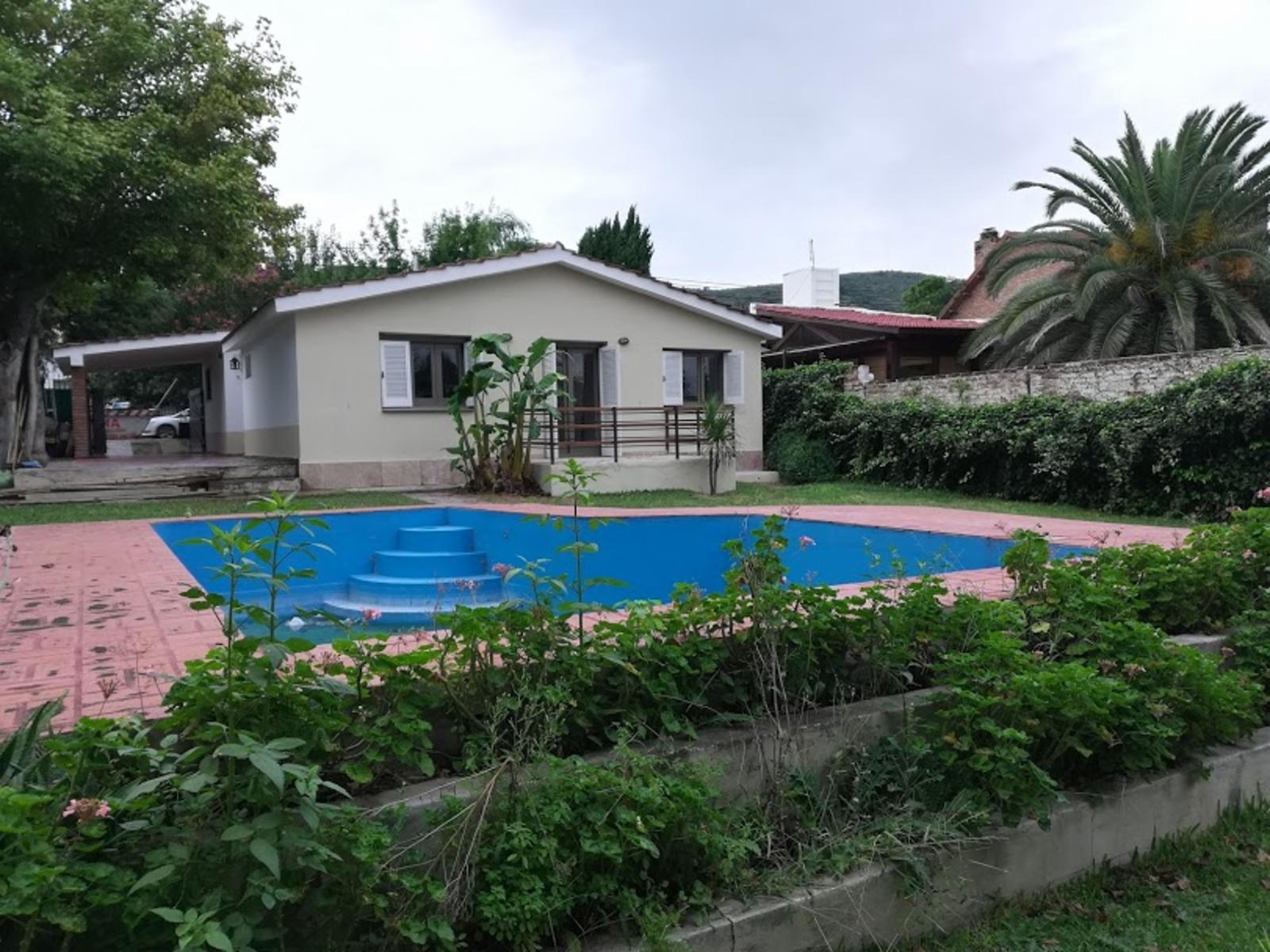 HERMOSA , AMPLIA Y CÓMODA PROPIEDAD EN VENTA EN UNO DE LOS MEJORES BARRIOS DE LA CIUDAD DE VILLA CARLOS PAZ — foto 8