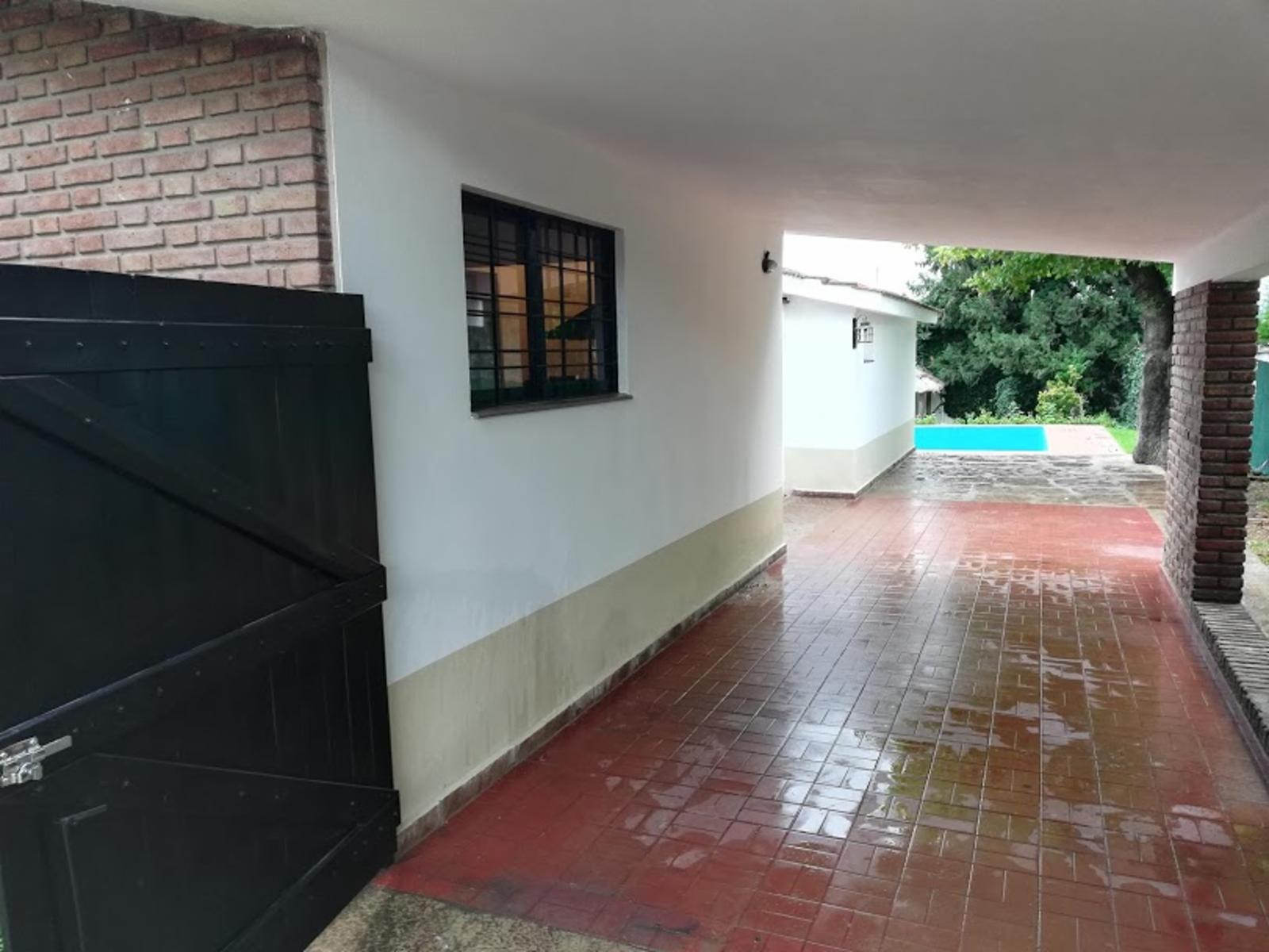 HERMOSA , AMPLIA Y CÓMODA PROPIEDAD EN VENTA EN UNO DE LOS MEJORES BARRIOS DE LA CIUDAD DE VILLA CARLOS PAZ — foto 9