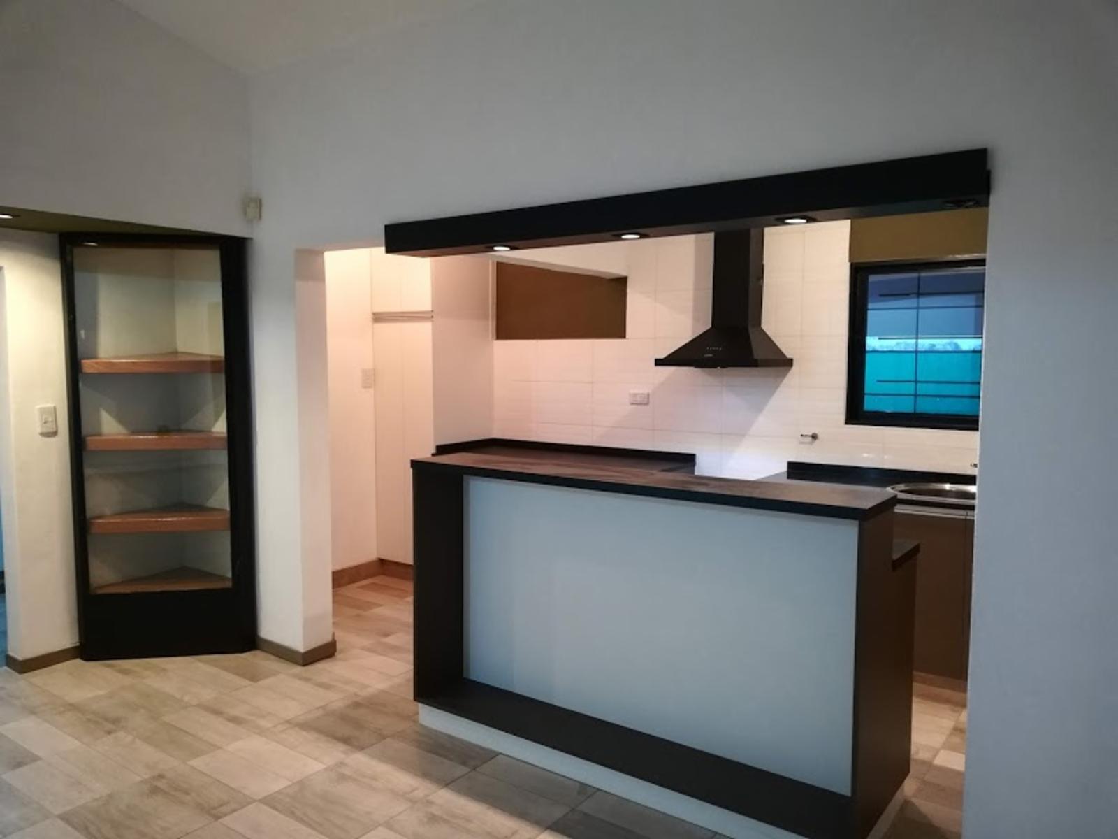 HERMOSA , AMPLIA Y CÓMODA PROPIEDAD EN VENTA EN UNO DE LOS MEJORES BARRIOS DE LA CIUDAD DE VILLA CARLOS PAZ — foto 13