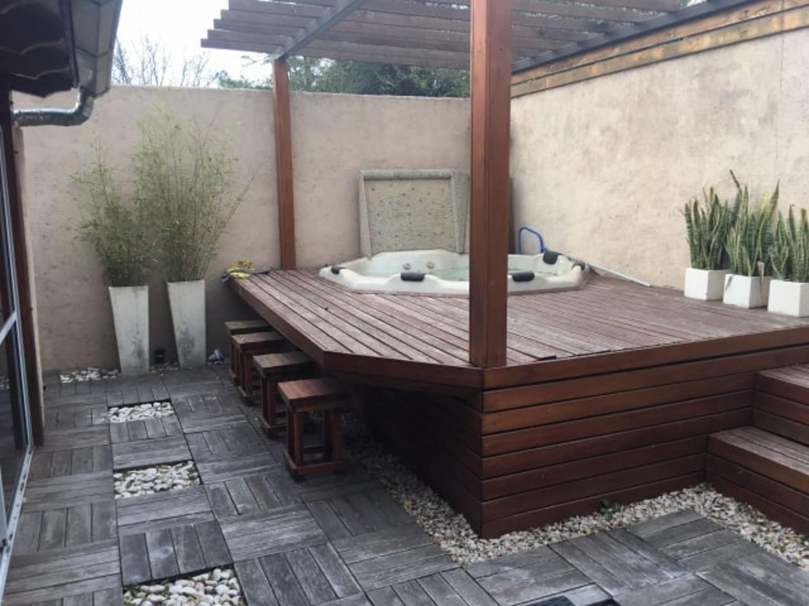 HERMOSA CASA EN PH, DE TRES DORMTORIOS CON TODOS LOS SERVICIOS COMODA Y MODERNA