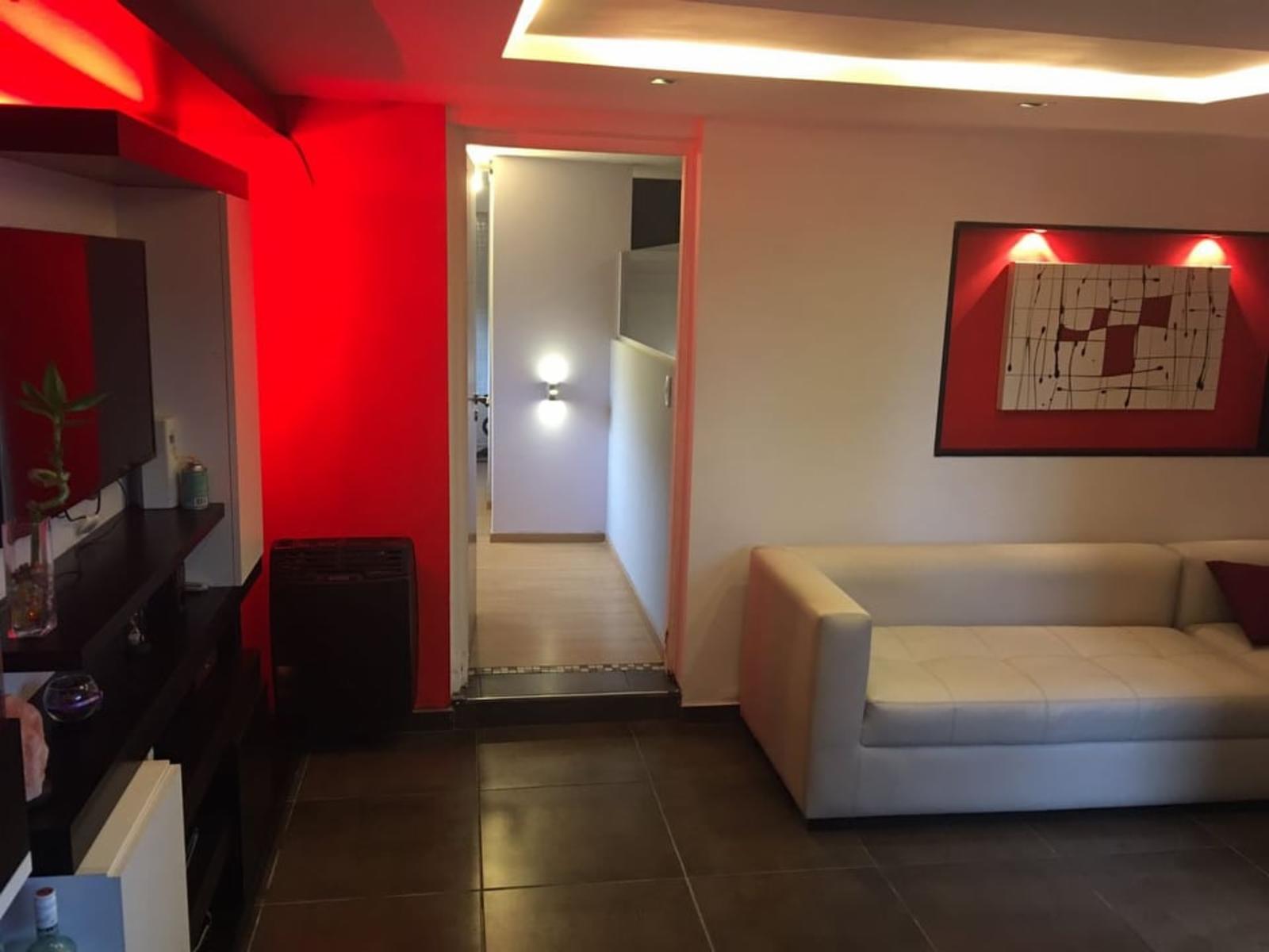 HERMOSA CASA EN PH, DE TRES DORMTORIOS CON TODOS LOS SERVICIOS COMODA Y MODERNA — foto 2