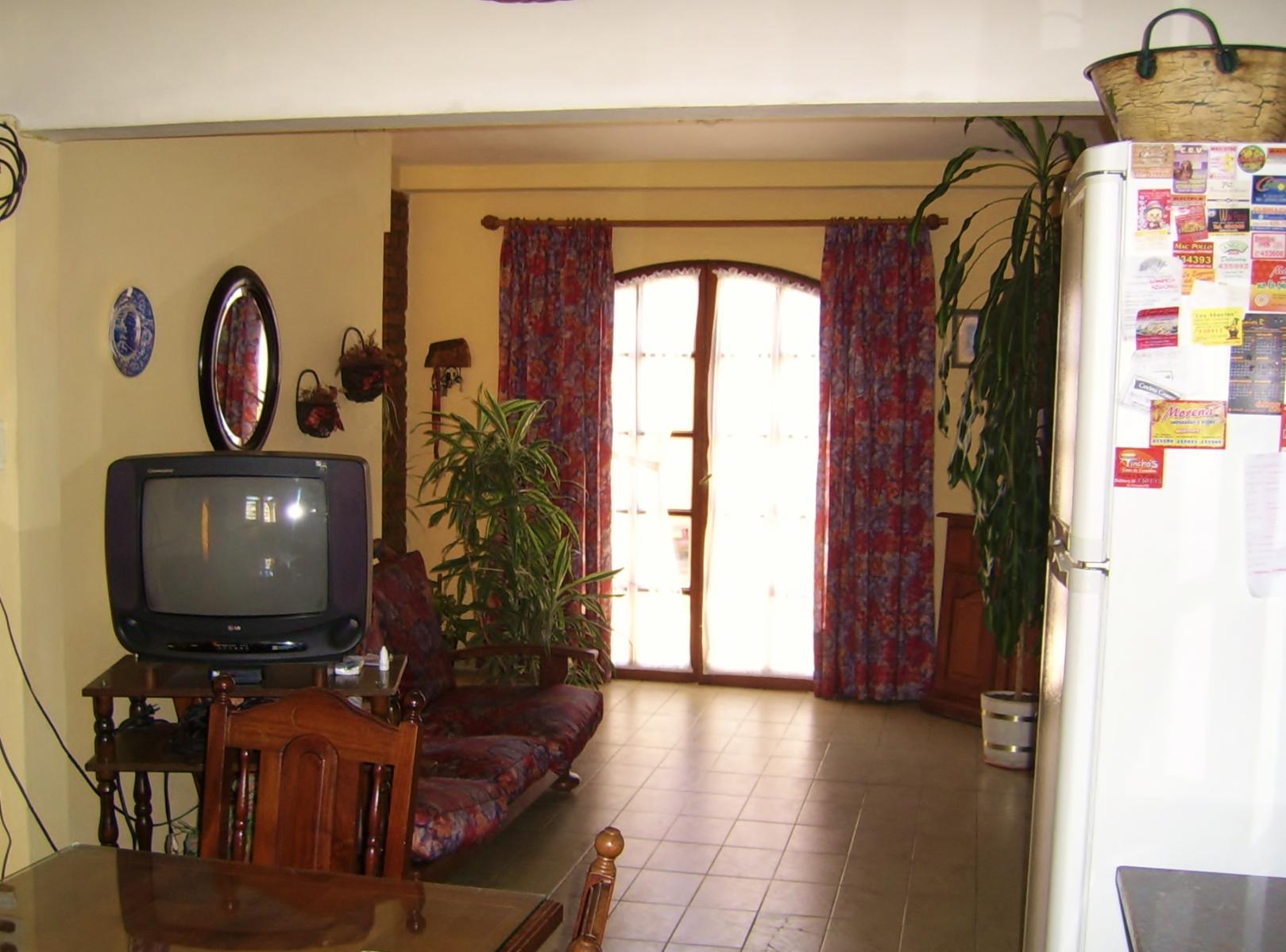 HERMOSA PROPIEDAD EN VENTA EN BARRIO MALVINAS A MEDIA CUADRA DE AV. CARCANO ESPECTACULAR LOTE — foto 8