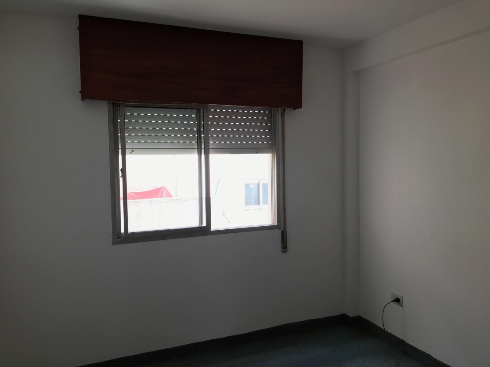 EXCELENTE DEPARTAMENTO A UNA CUADRA DEL PUENTE CENTRAL DE CARLOS PAZ DOS DORMITORIOS CON COCHERA IMPECABLE — foto 10