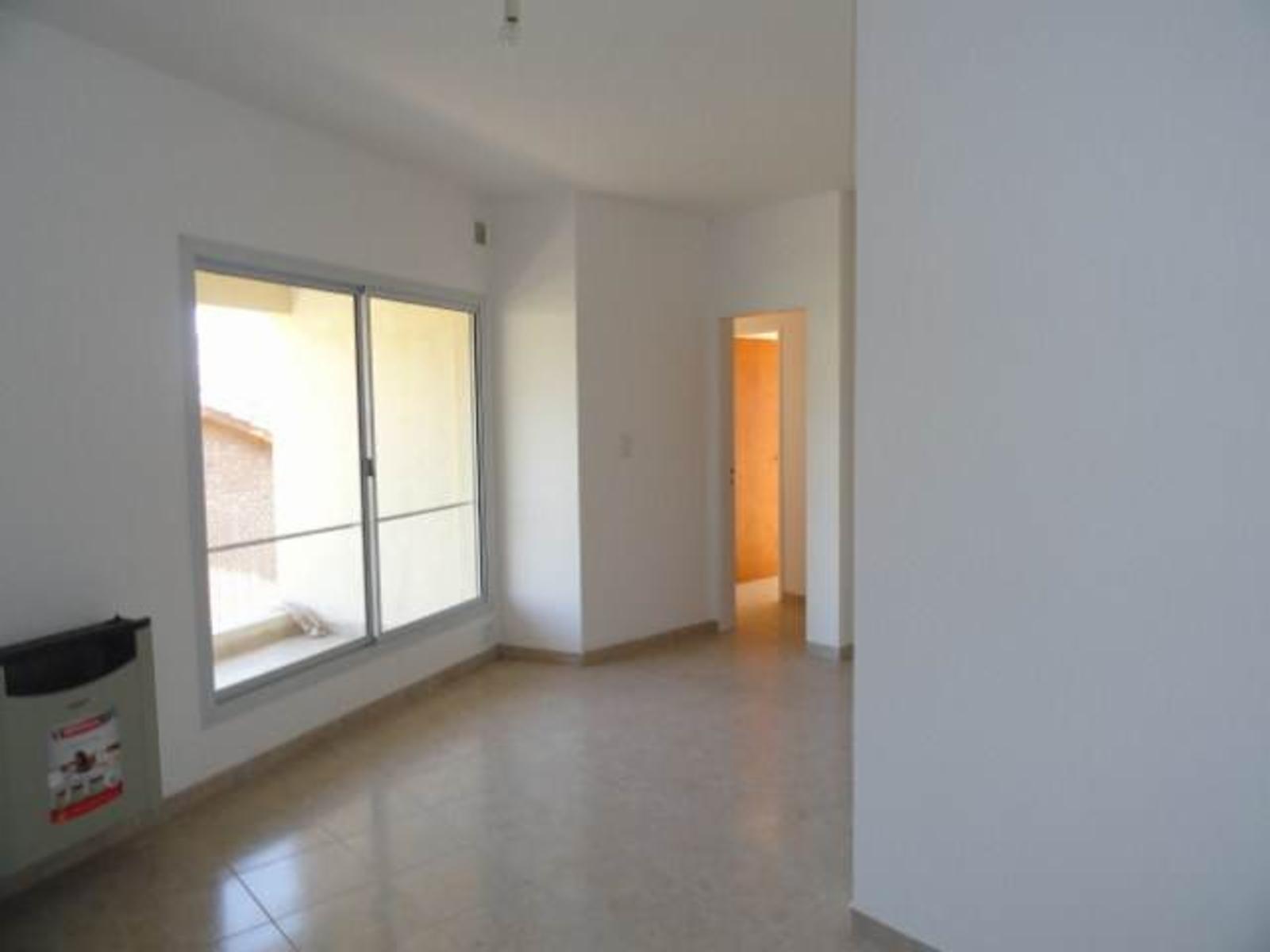 DEPARTAMENTO CON EXCELENTE UBICACIÓN ZONA RESIDENCIAL — foto 3