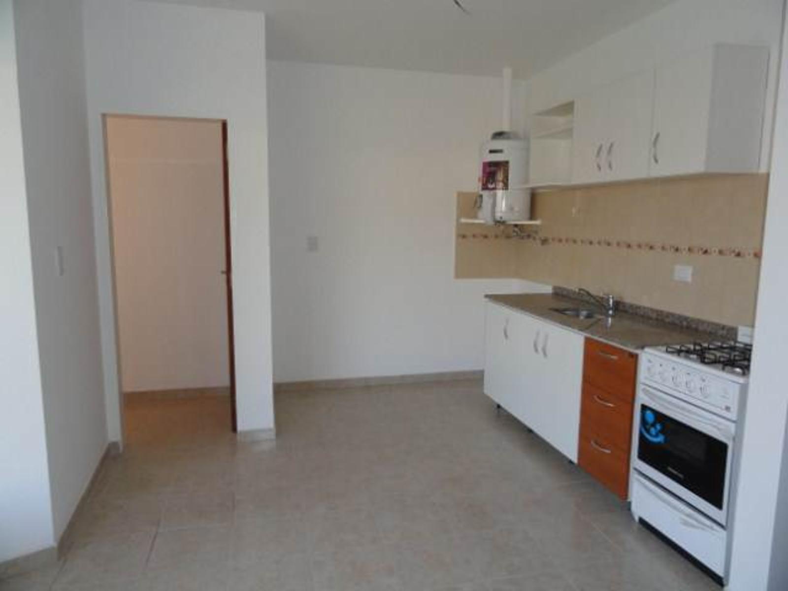 DEPARTAMENTO CON EXCELENTE UBICACIÓN ZONA RESIDENCIAL — foto 4