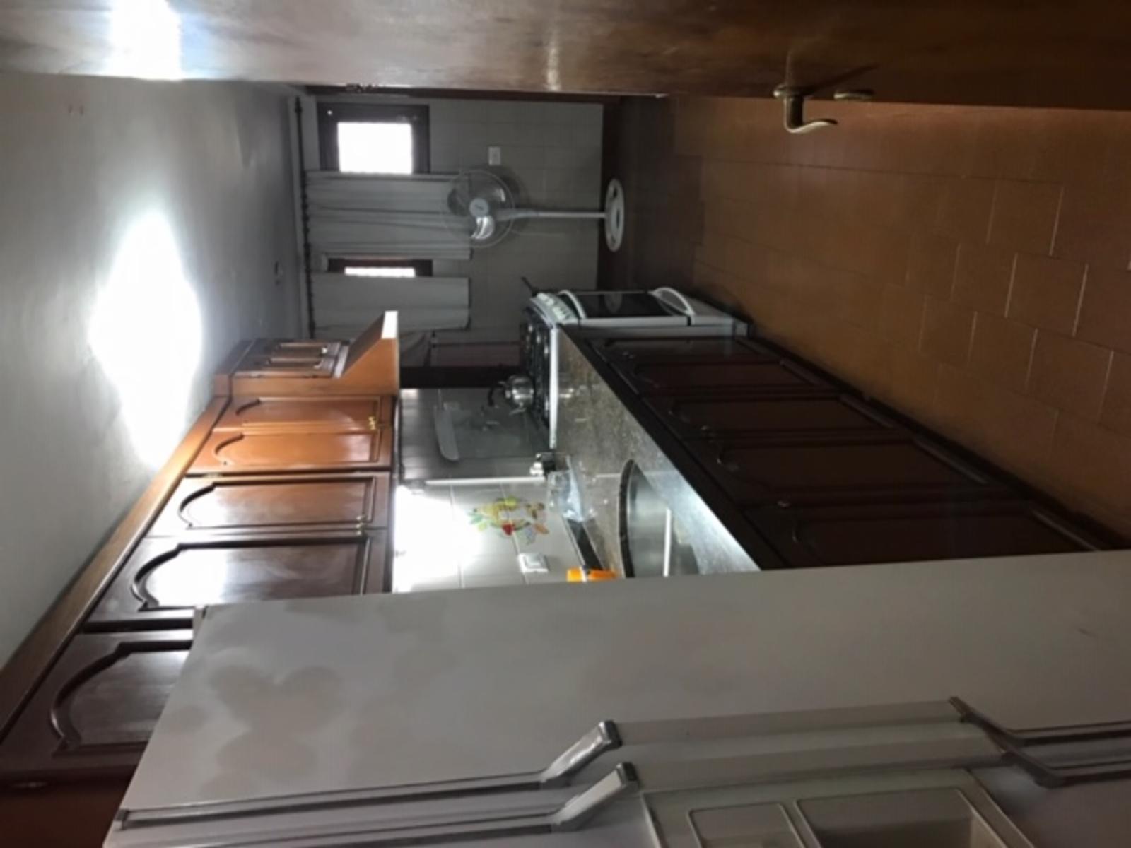 HERMOSA PROPIEDAD EN VENTA BARRIO LOS MANANTIALES ESPECTACULAR VISTA — foto 4