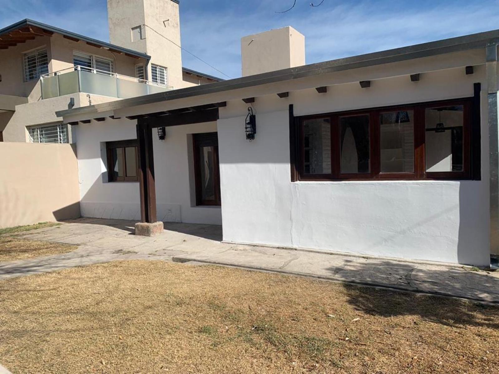 hermosa casa barrio los manantiales — foto 2