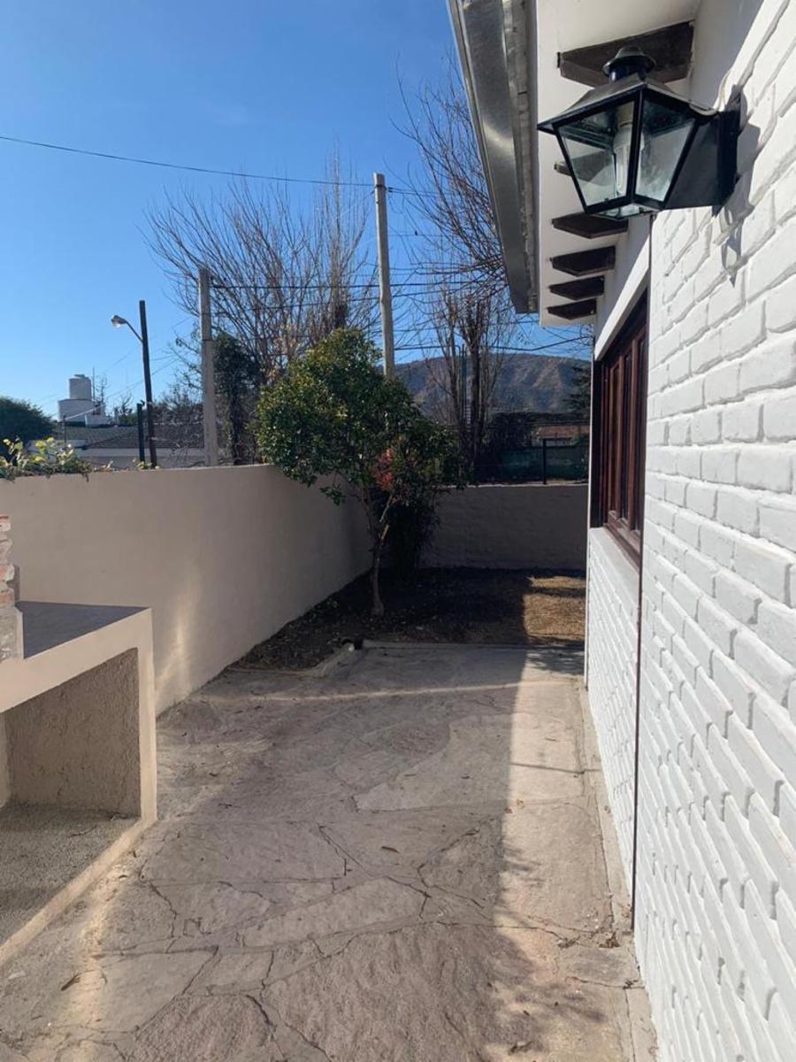 hermosa casa barrio los manantiales — foto 3