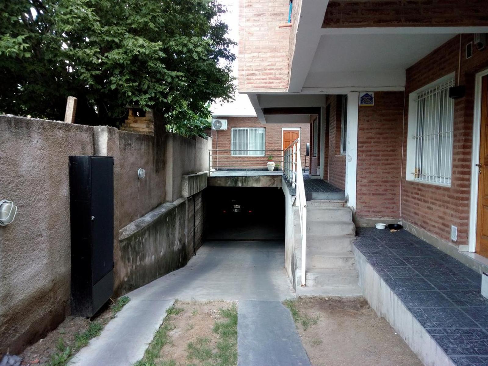DEPARTAMENTO BARRIO SANTA RITA DOS DORMITORIOS CON COCHERA — foto 2