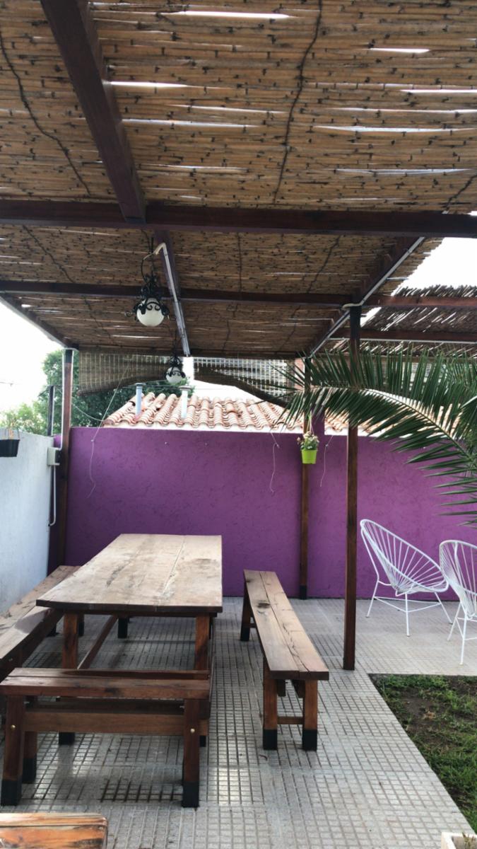 CASA DE DOS DORMITORIOS , PATIO GRANDE, CERCA DEL CENTRO — foto 4