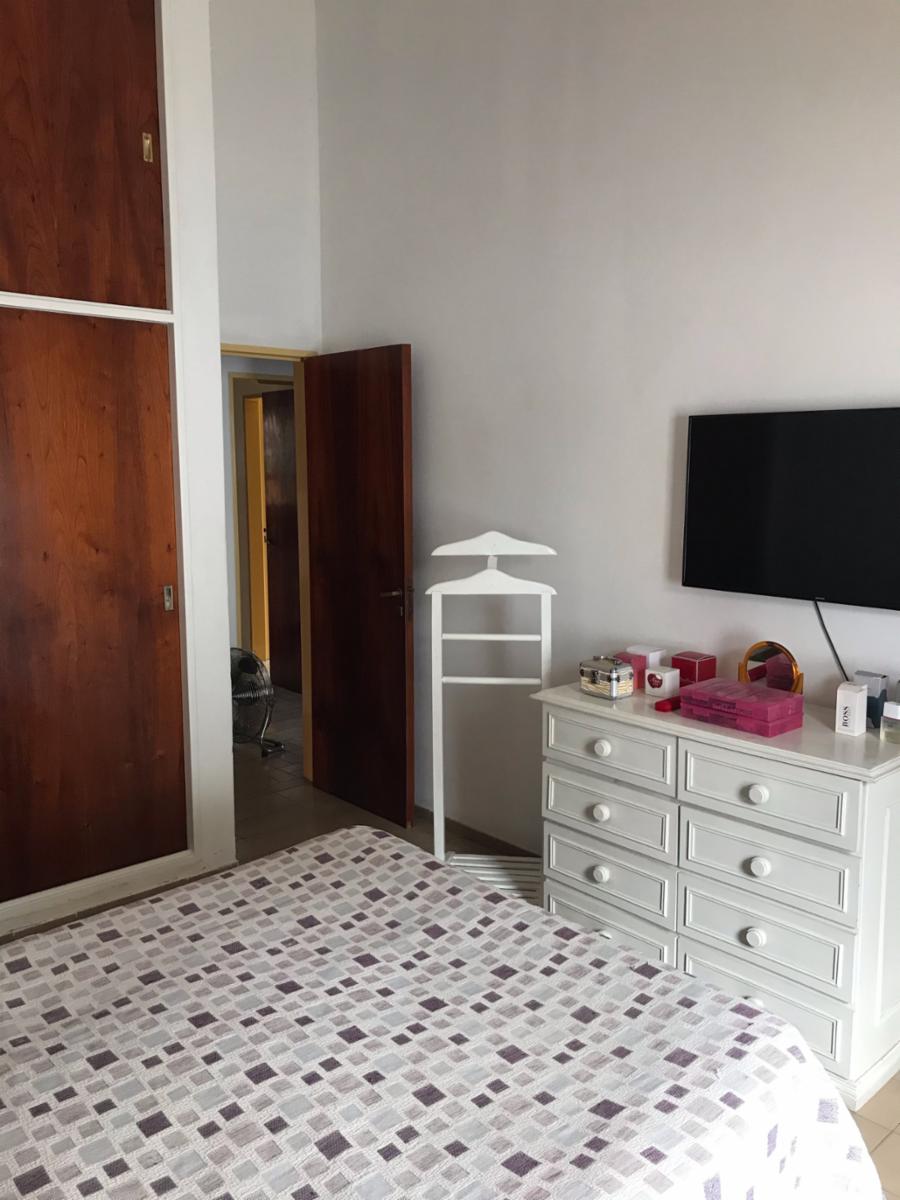 CASA DE DOS DORMITORIOS , PATIO GRANDE, CERCA DEL CENTRO — foto 13